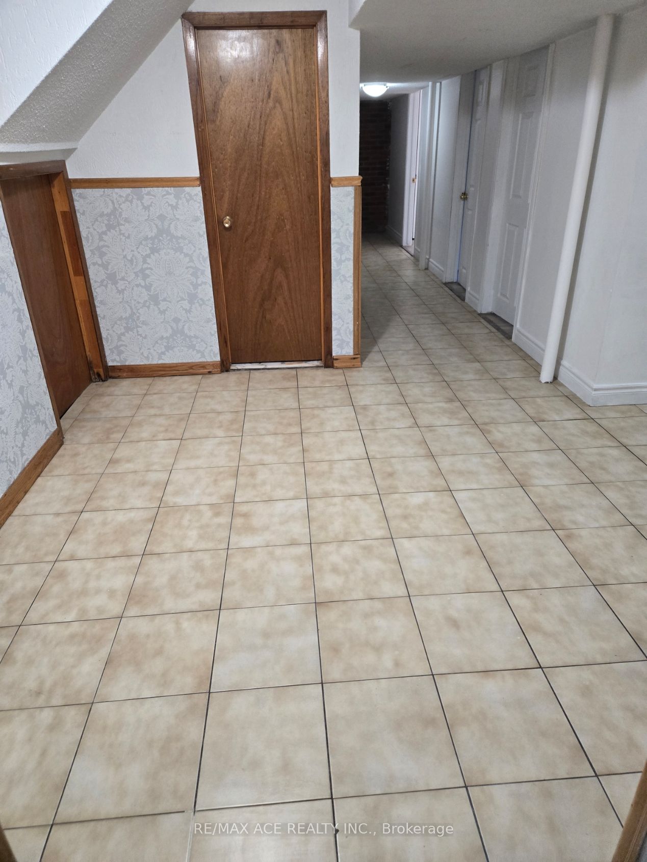 45 Wheelwright Crescent Bsmt, Toronto, ON M3N 1V2 photo 3