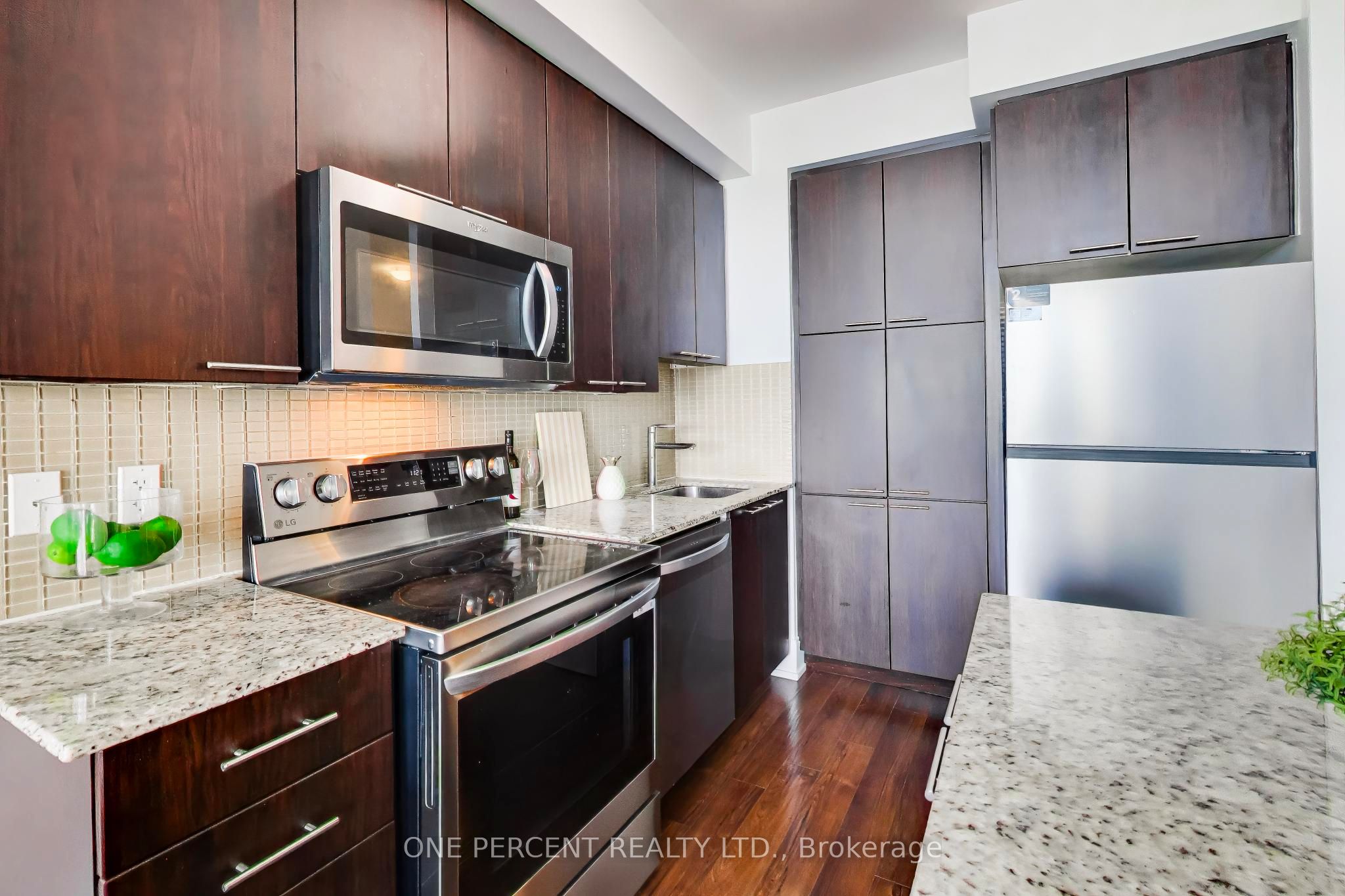 15 Viking Lane 2606, Toronto, ON M9B 0A4 photo 5