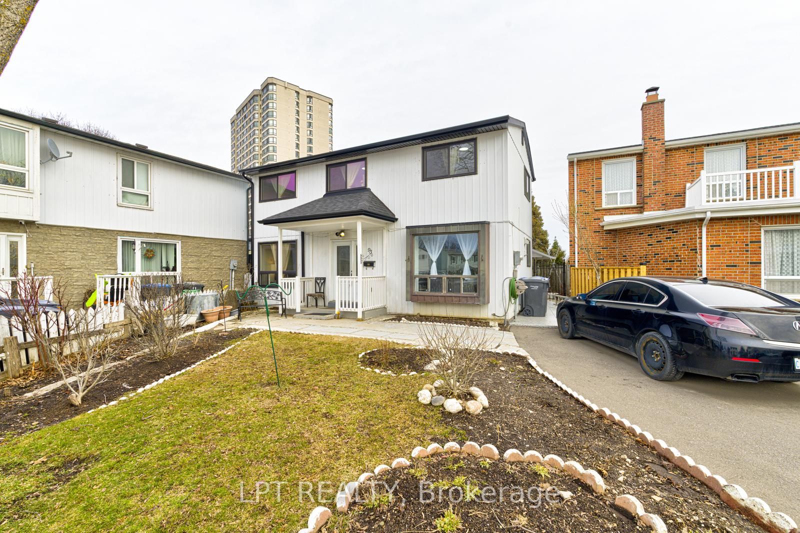 95 Huntingwood Crescent, Brampton, ON L6S 1S5 photo 3