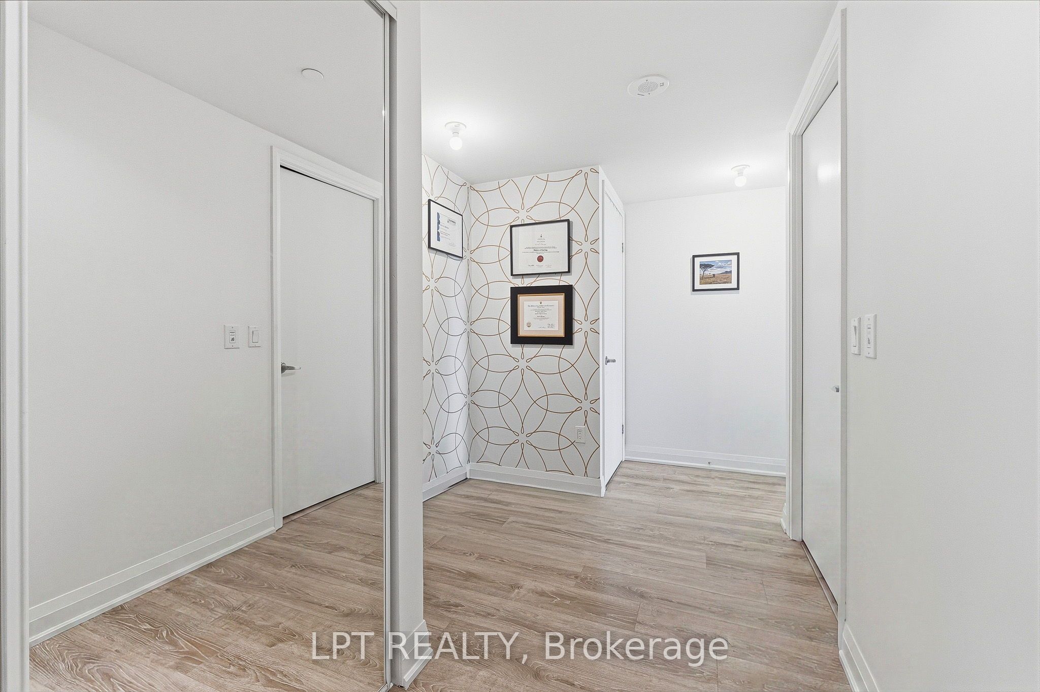 10 Gibbs Road 709, Toronto, ON M9B 0E2 photo 5