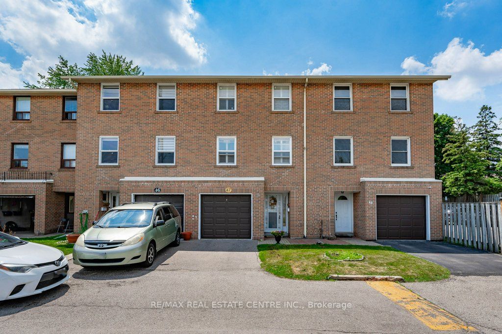 7255 Dooley Drive 47, Mississauga, ON L4T 2S7