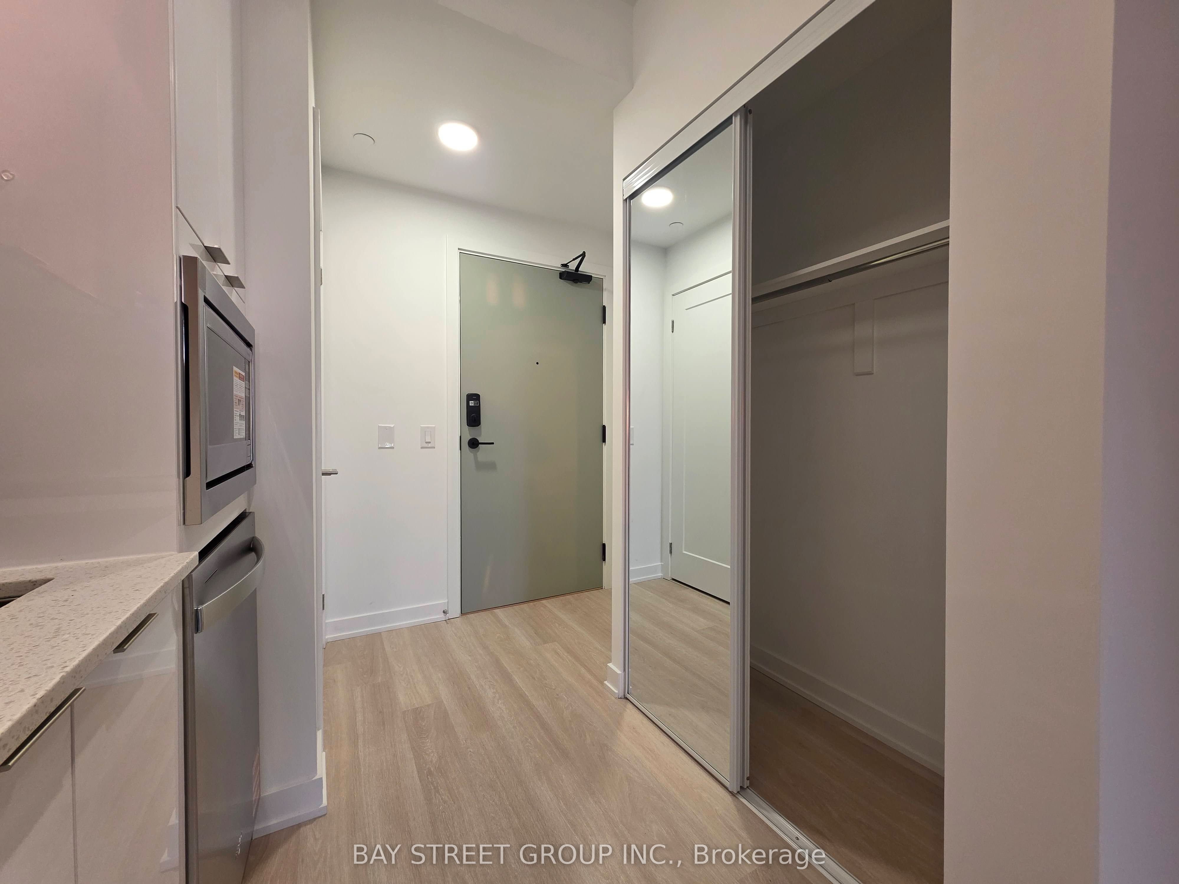 5105 Hurontario Street 2009, Mississauga, ON L4Z 0C9 photo 3
