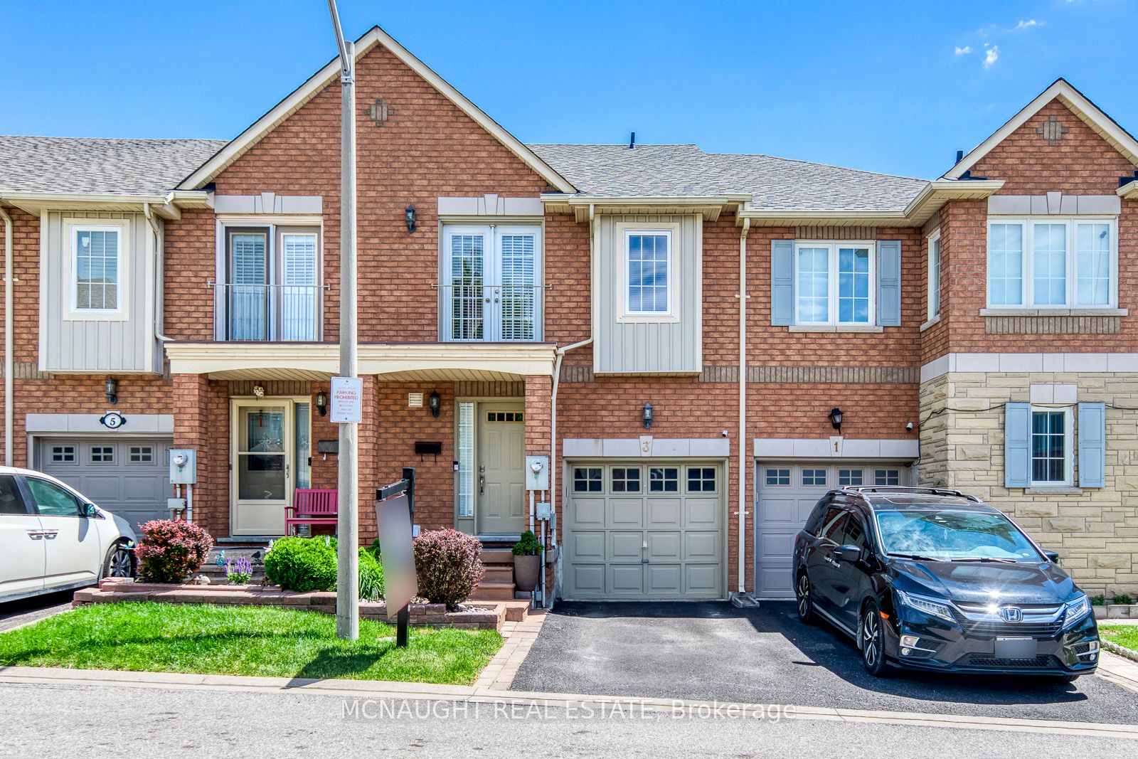 3 Springside Way, Toronto, ON M3M 3H5
