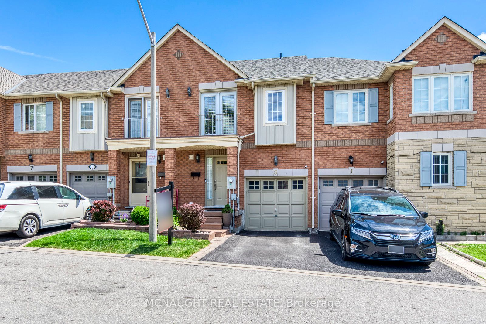 3 Springside Way, Toronto, ON M3M 3H5 photo 2
