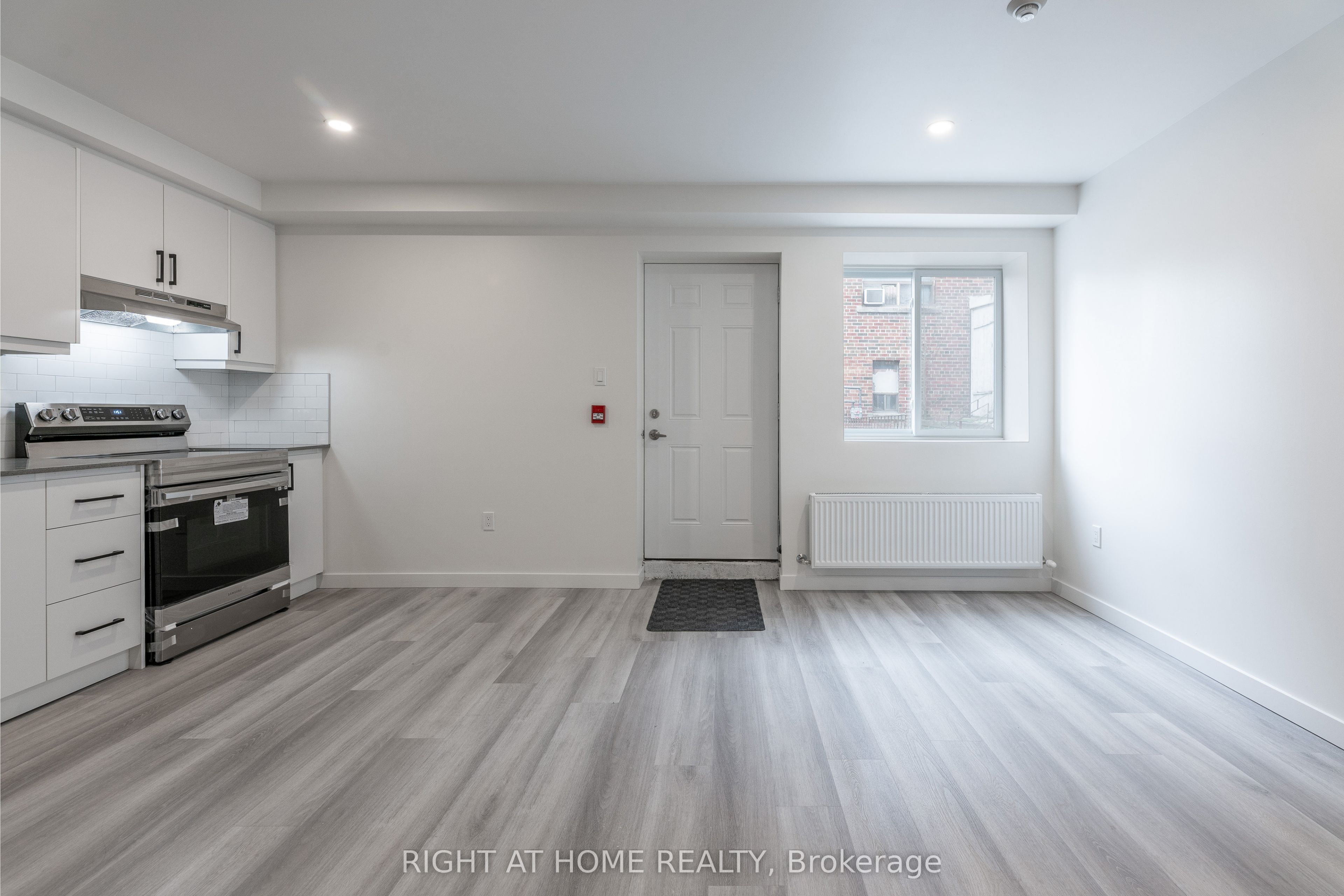 1738 Wilson Avenue 13, Toronto, ON M3L 1A5 photo 4