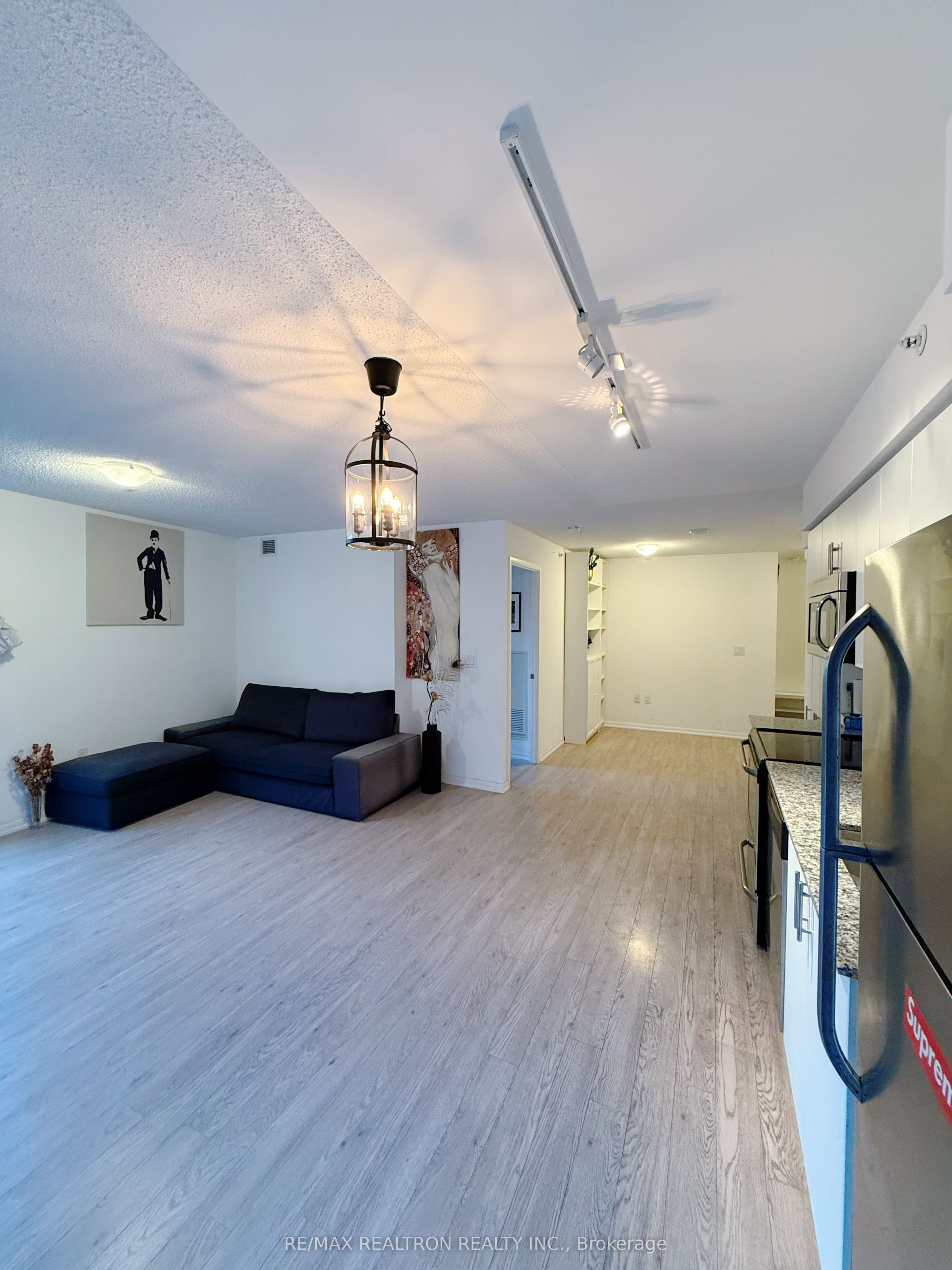 800 LAWRENCE Avenue W 523, Toronto, ON M6A 0B1 photo 5
