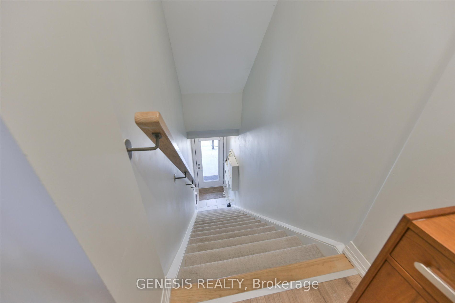 1145 E Journeyman Lane E 243, Mississauga, ON L5J 0B5 photo 4