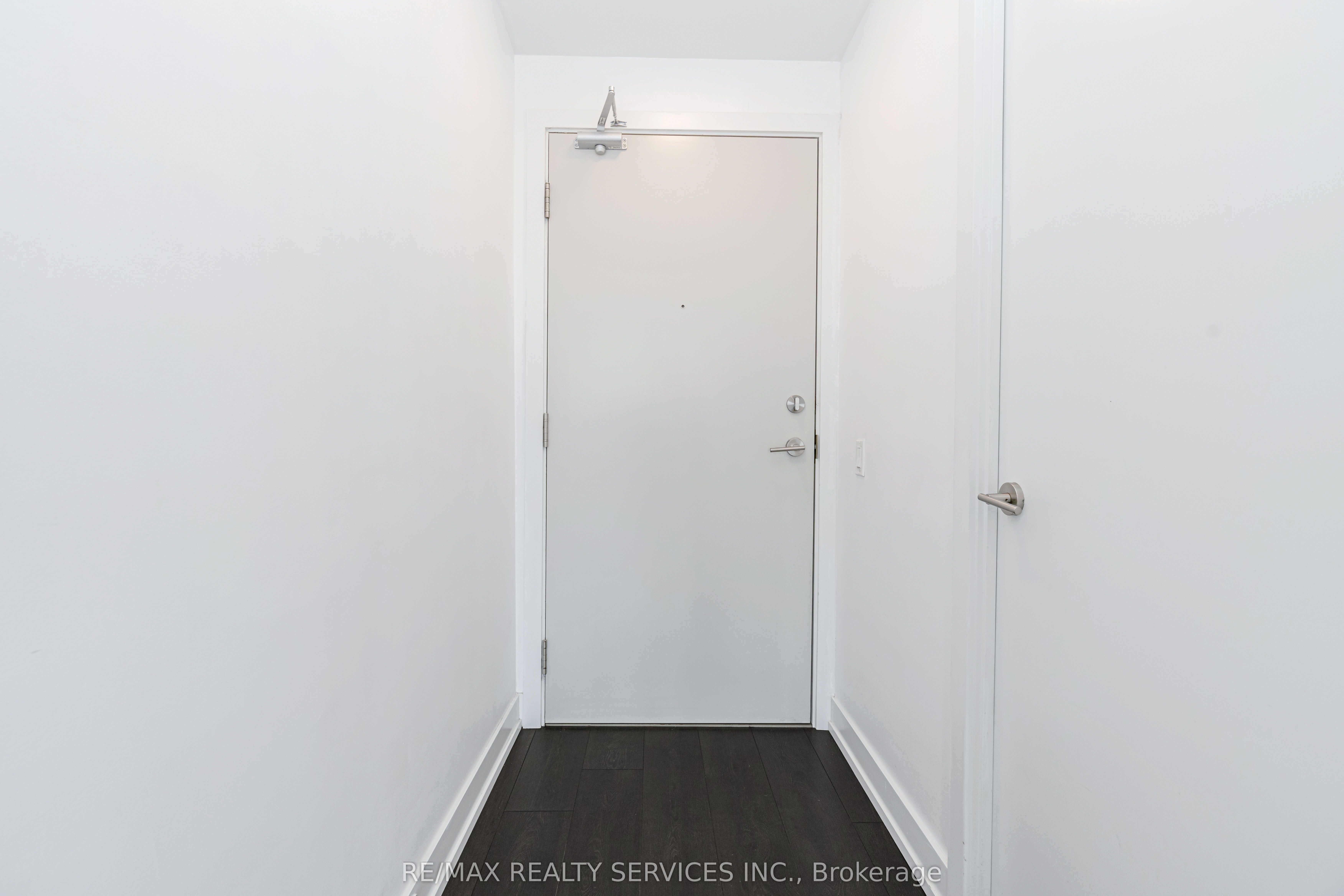 225 Veterans Drive 909, Brampton, ON L7A 5L7 photo 3