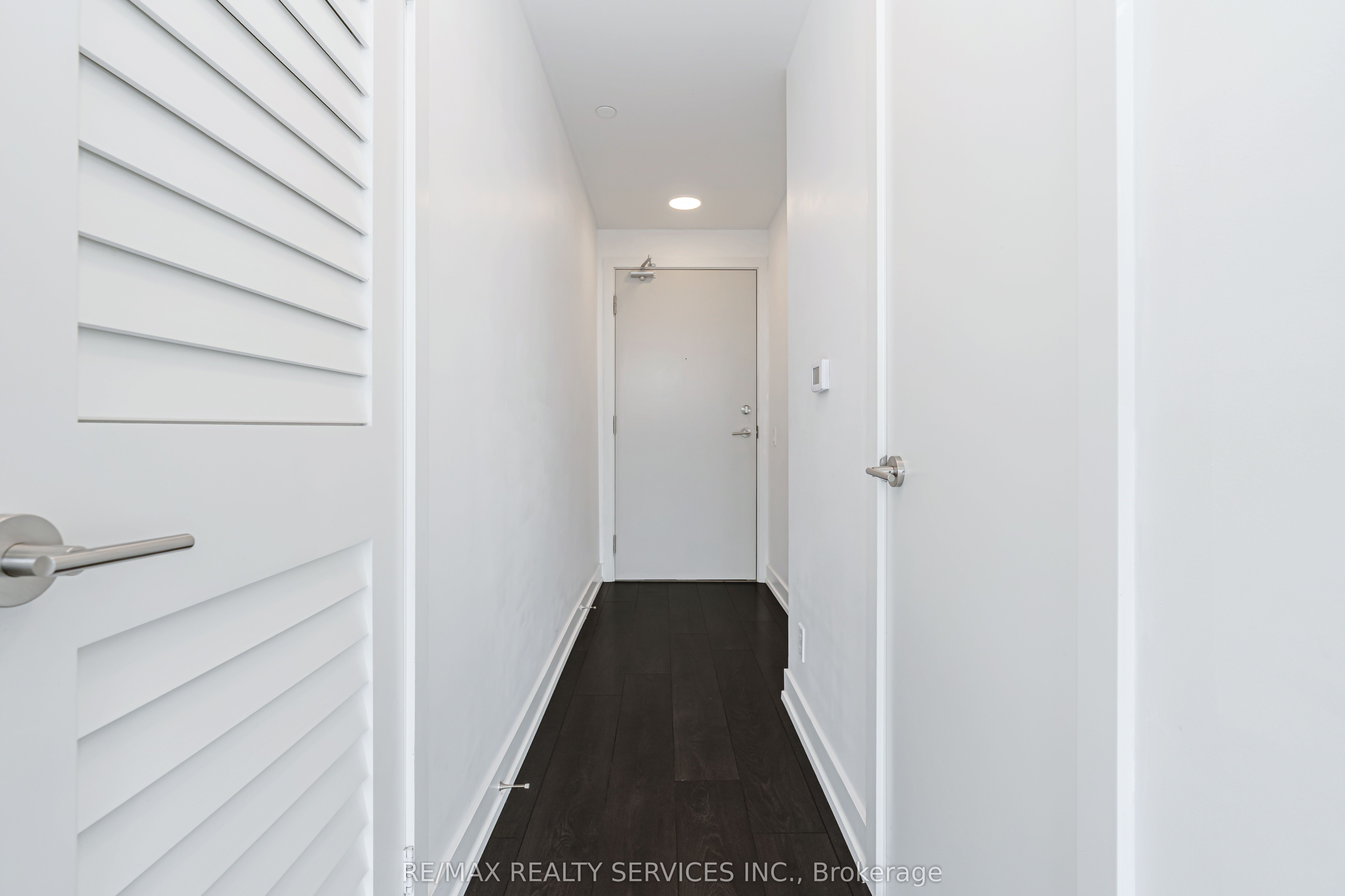 225 Veterans Drive 909, Brampton, ON L7A 5L7 photo 4