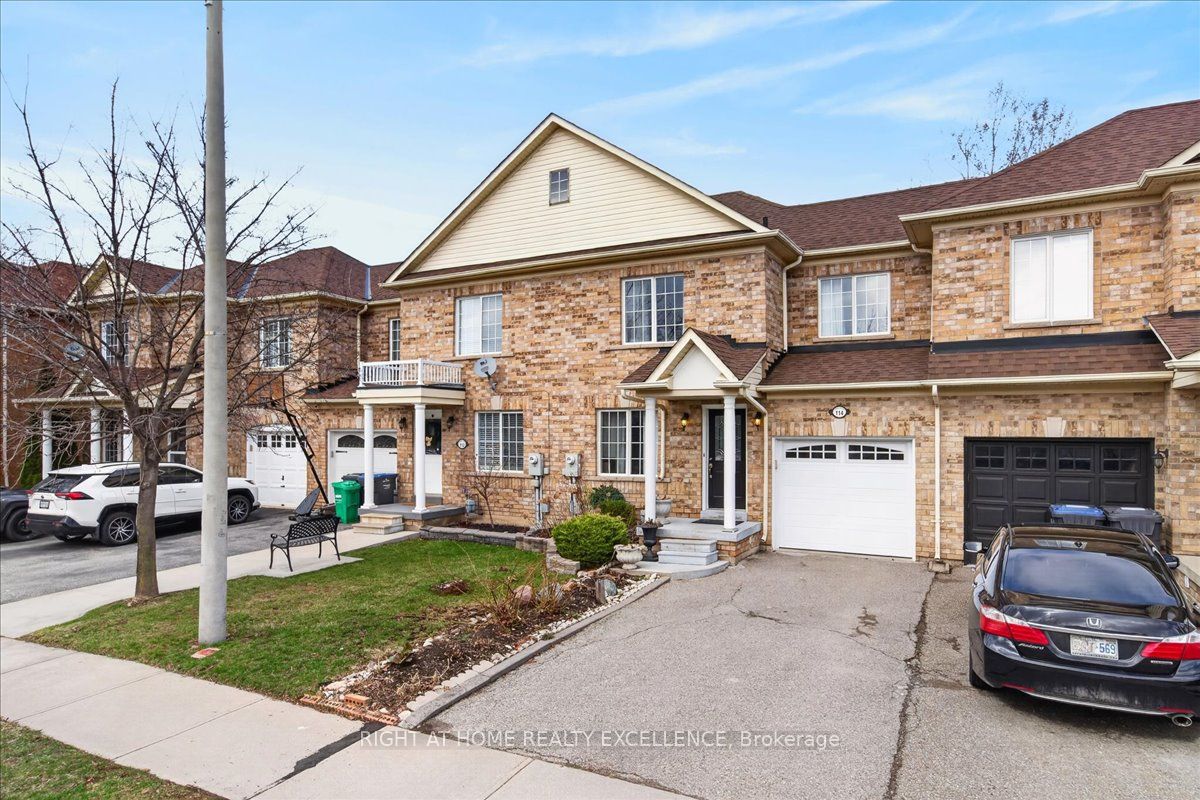 114 Tianalee Crescent, Brampton, ON L7A 2K8 photo 2