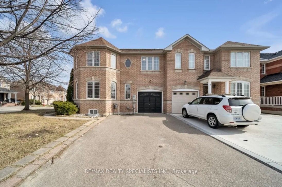 31 Bramcedar Crescent, Brampton, ON L7A 1T3 photo 2
