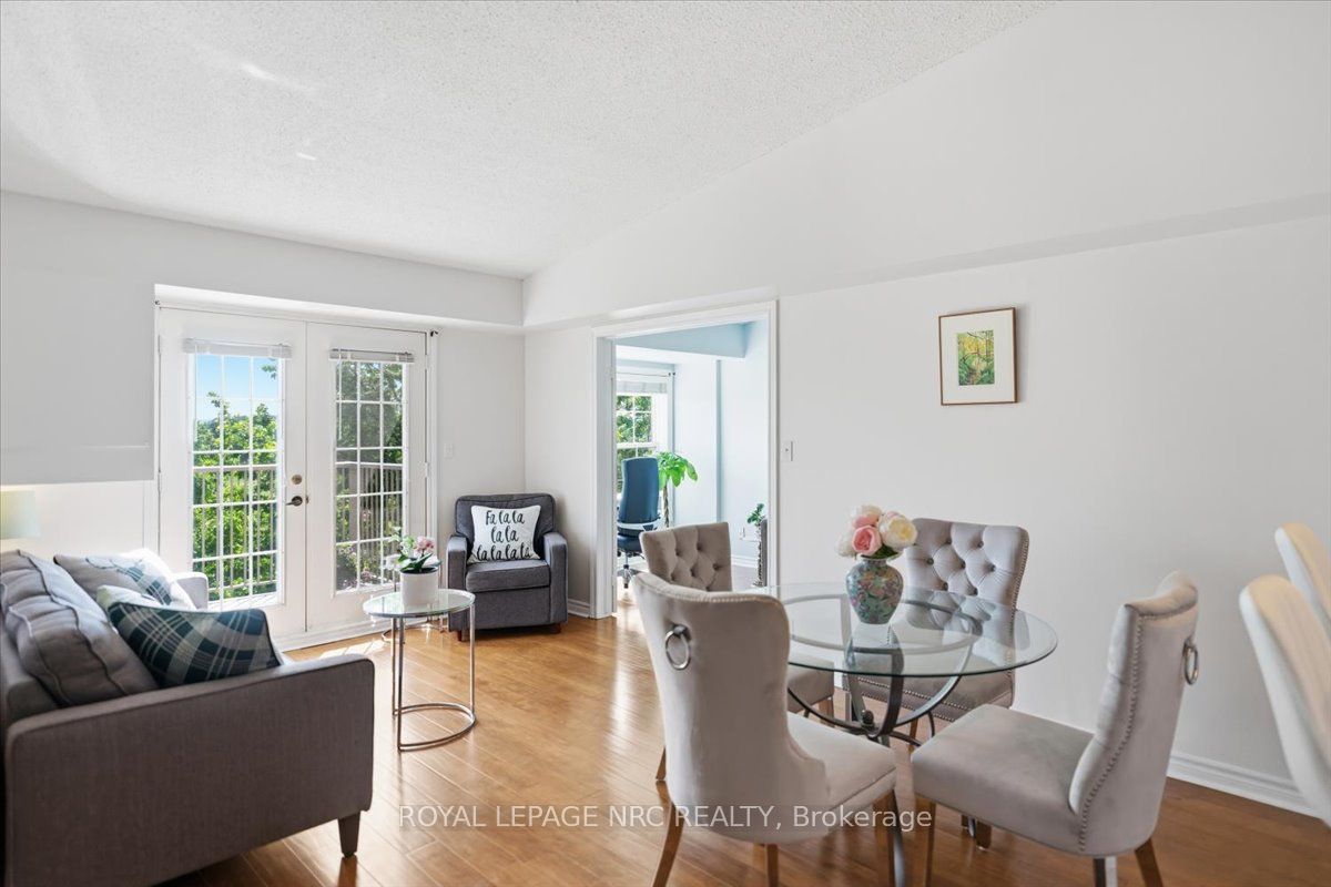 1450 Bishops Gate 409, Oakville, ON L6M 4N1 photo 2
