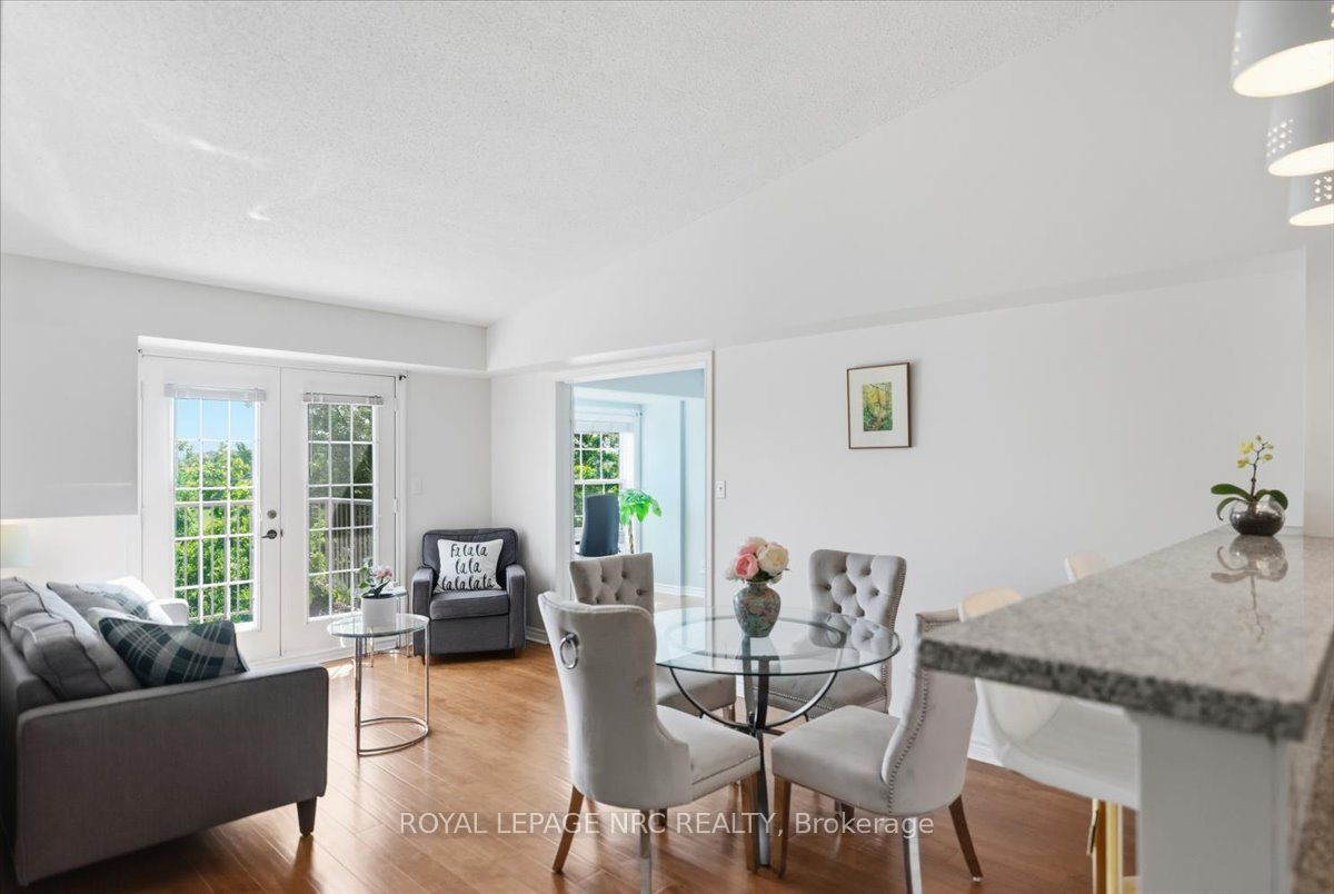 1450 Bishops Gate 409, Oakville, ON L6M 4N1 photo 3