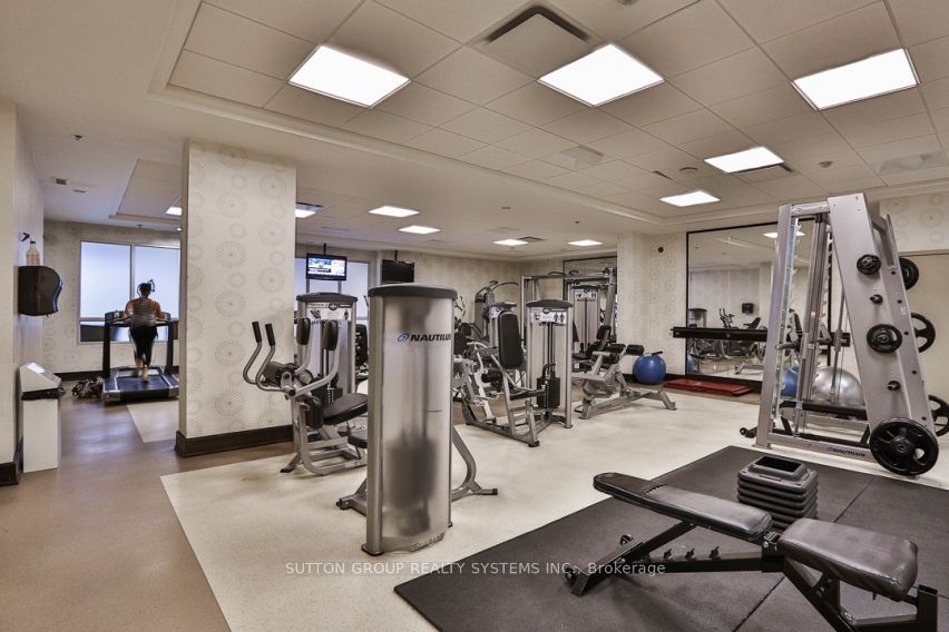 1070 Sheppard Avenue W PH11, Toronto, ON M3J 0G8 photo 5