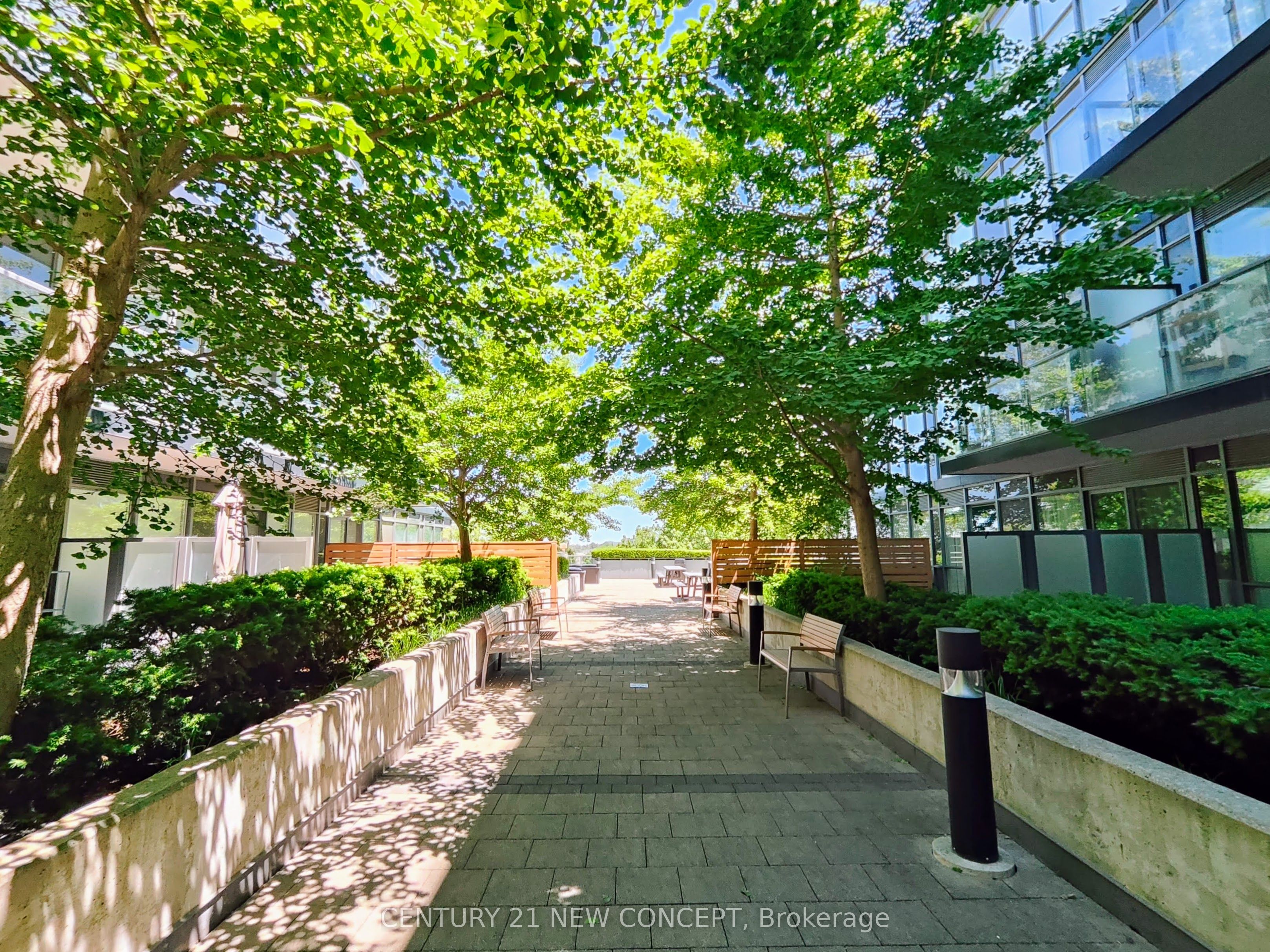 15 James Finlay Way 703, Toronto, ON M3M 0B3 photo 2