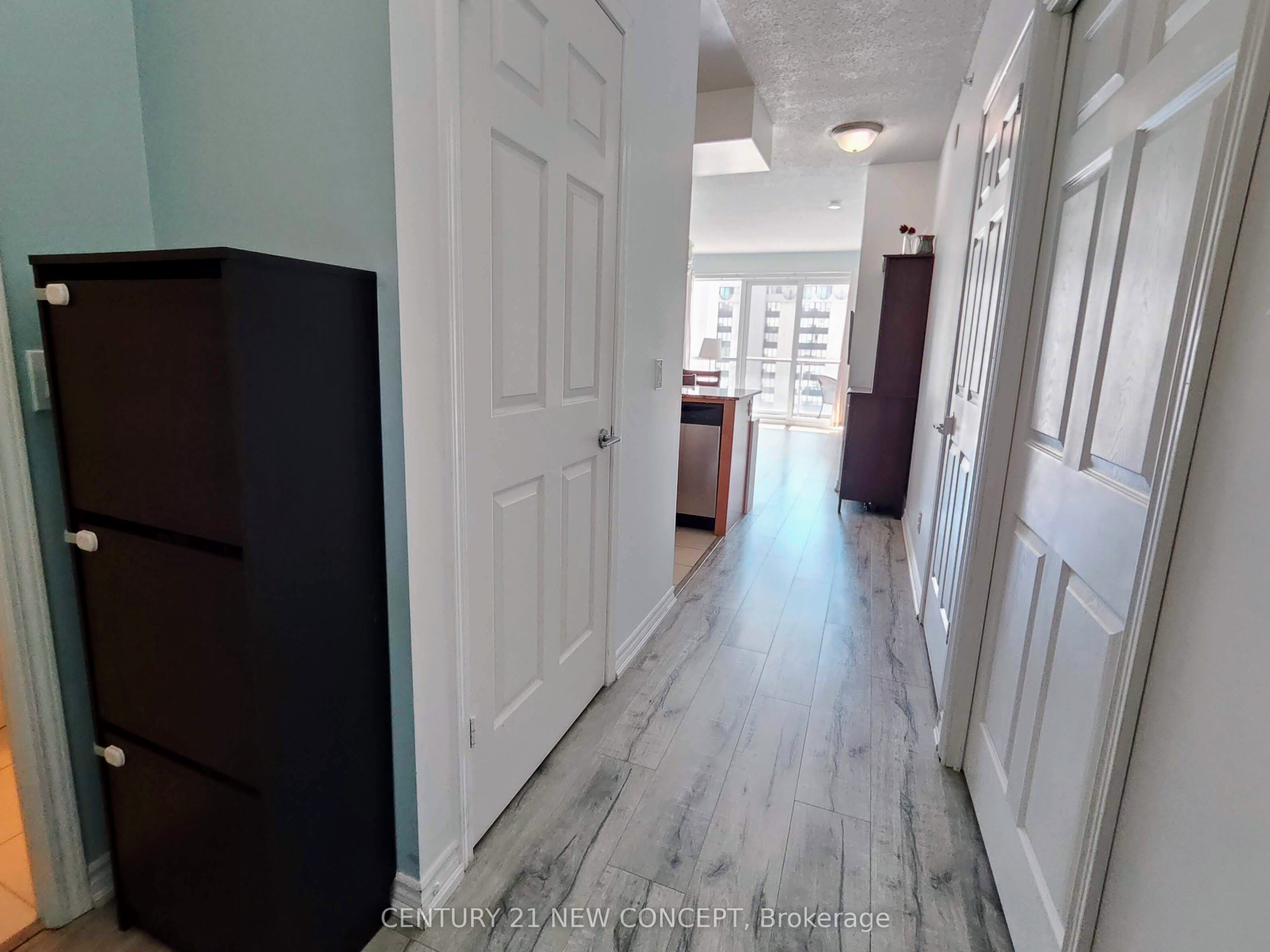 15 James Finlay Way 703, Toronto, ON M3M 0B3 photo 3