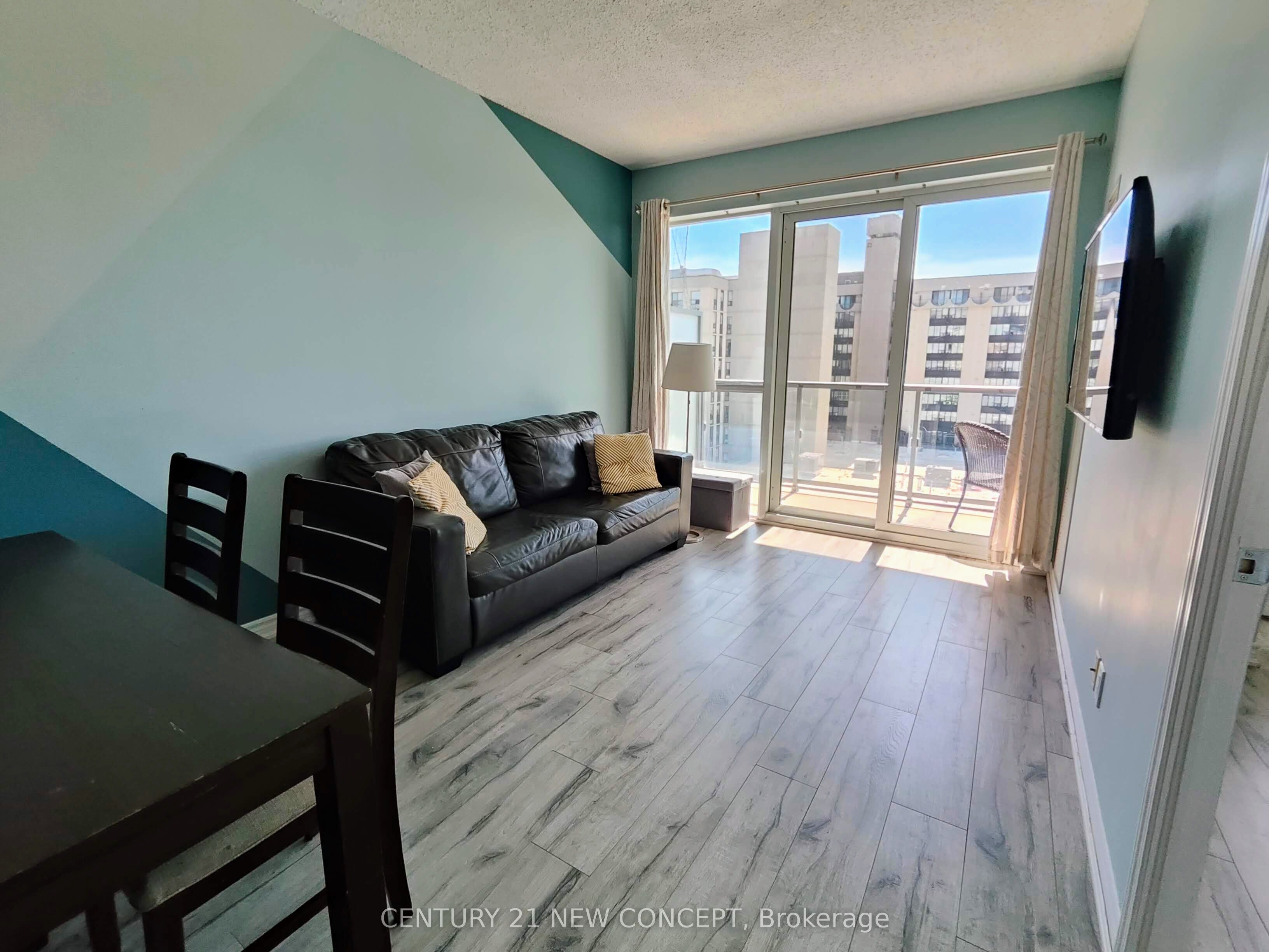 15 James Finlay Way 703, Toronto, ON M3M 0B3 photo 4