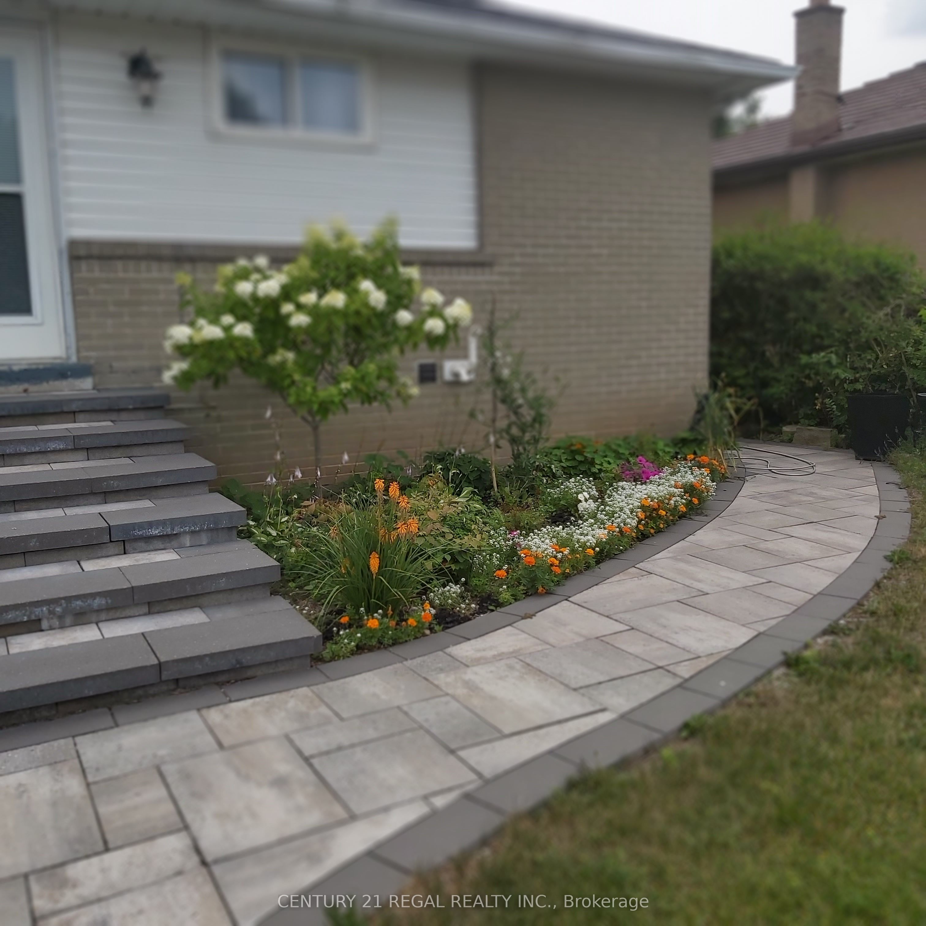 122 Longfield Road, Halton Hills, ON L7J 2K4 photo 4