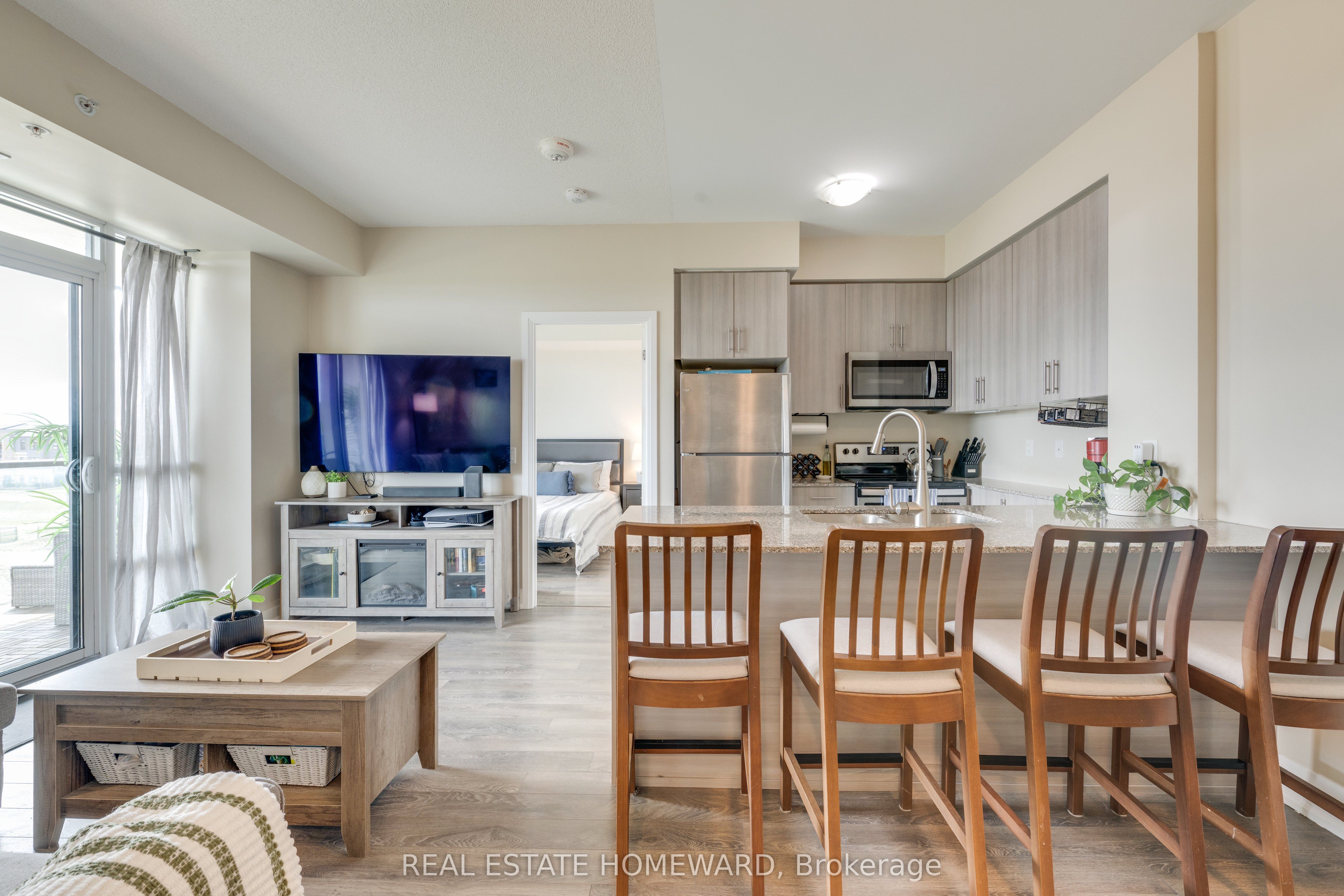 65 Yorkland Boulevard 211, Brampton, ON L6P 4M5 photo 4