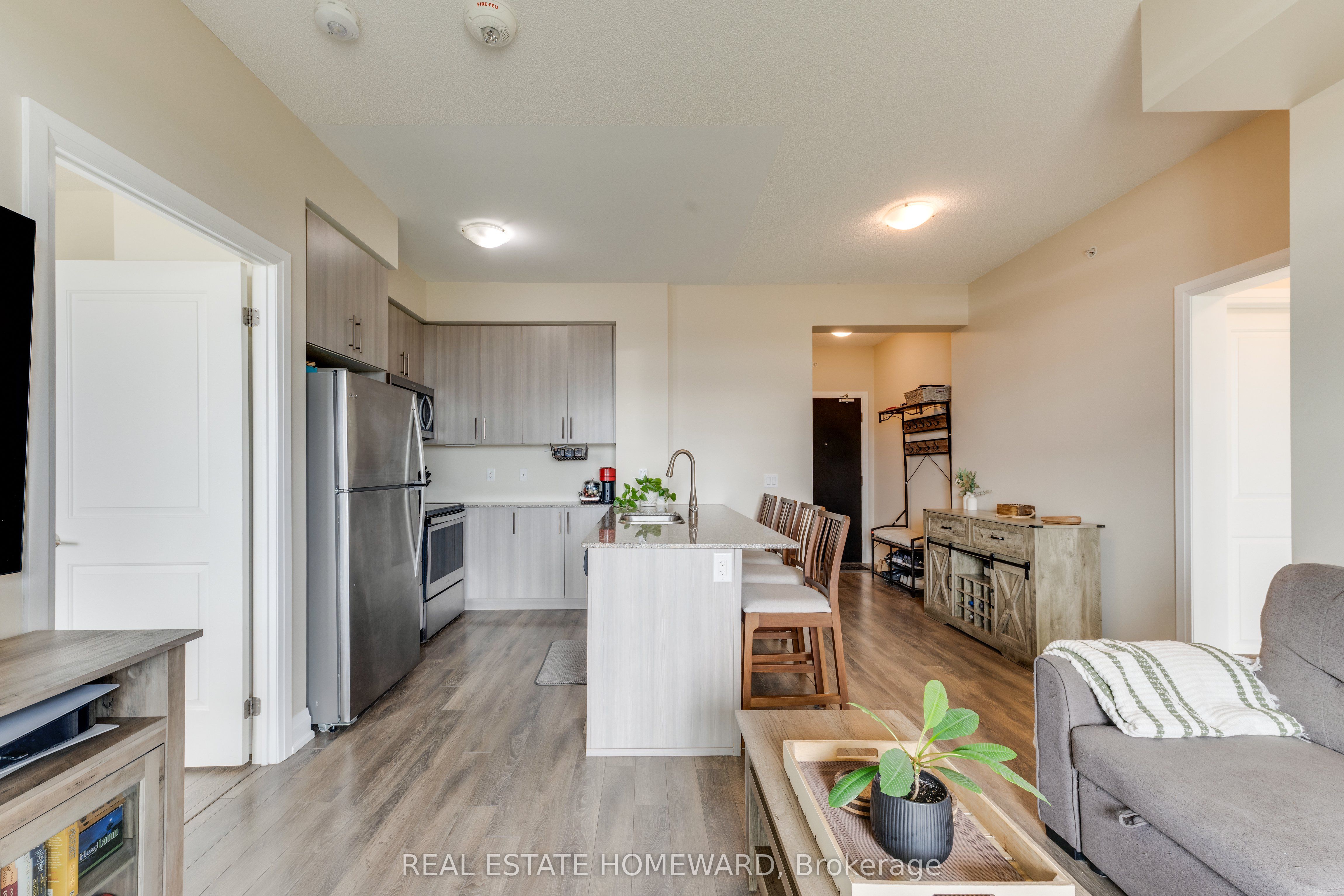 65 Yorkland Boulevard 211, Brampton, ON L6P 4M5 photo 5