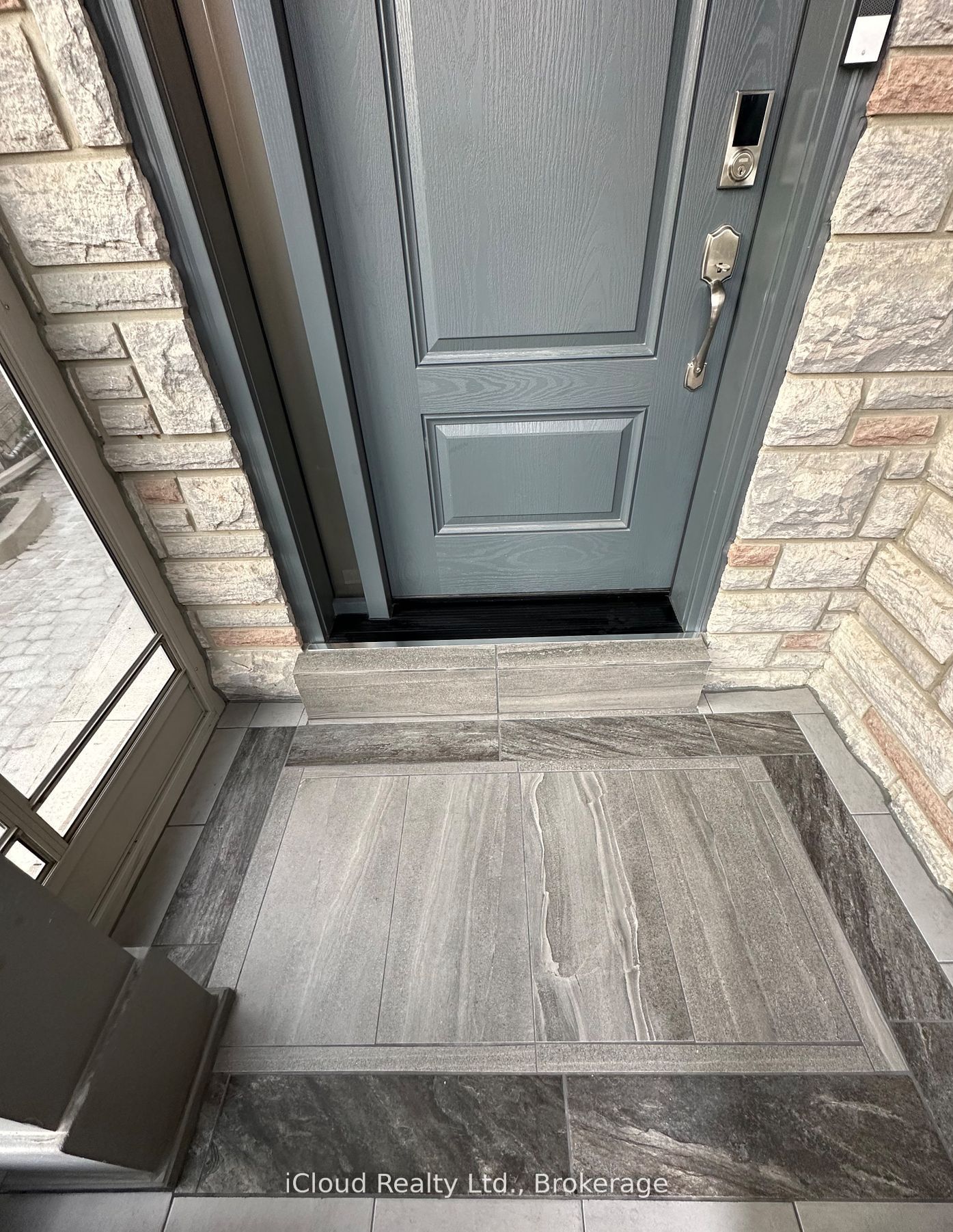 36 Pacific Wind Crescent, Brampton, ON L6R 2B1 photo 3