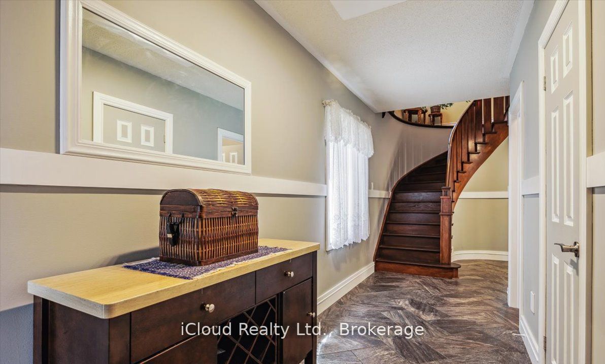 36 Pacific Wind Crescent, Brampton, ON L6R 2B1 photo 5