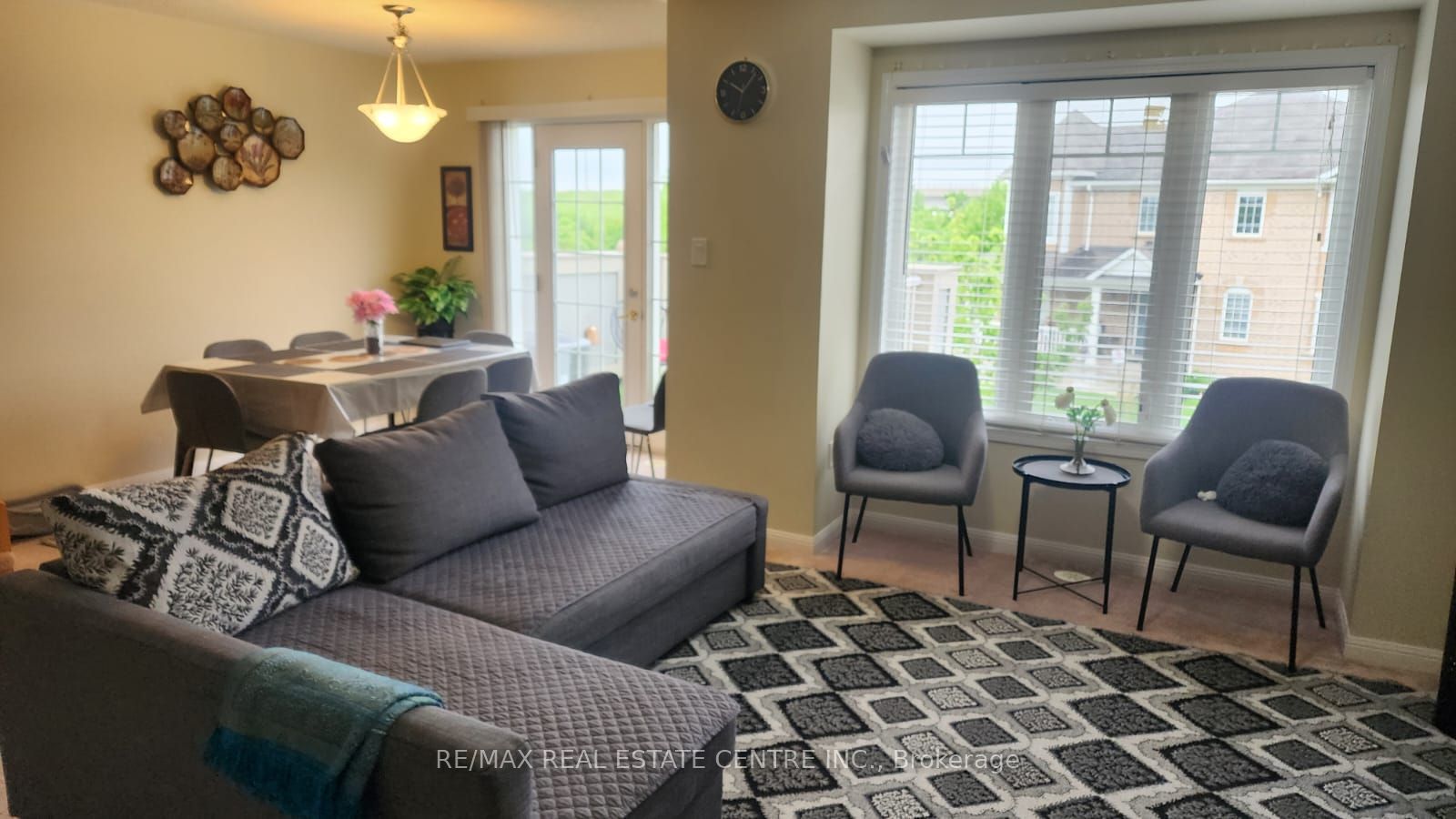 221 Slingsby Landing, Milton, ON L9T 8N5 photo 4