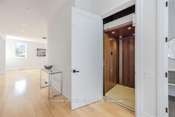 3279 Lakeshore Road, Burlington, ON L7N 1A7 photo 4
