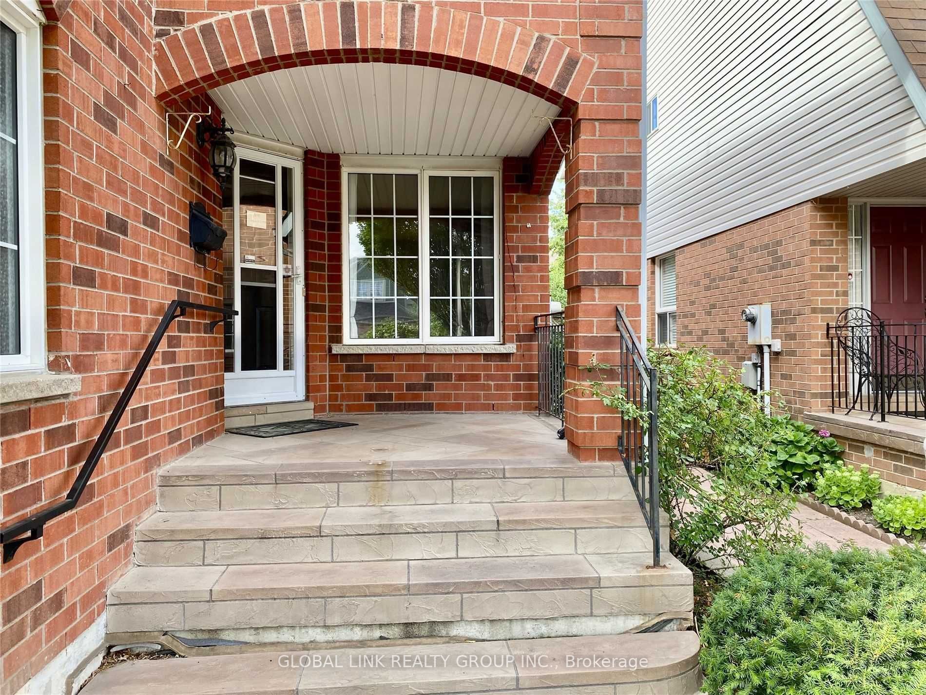 5271 Russell View Road, Mississauga, ON L5M 5W1 photo 3