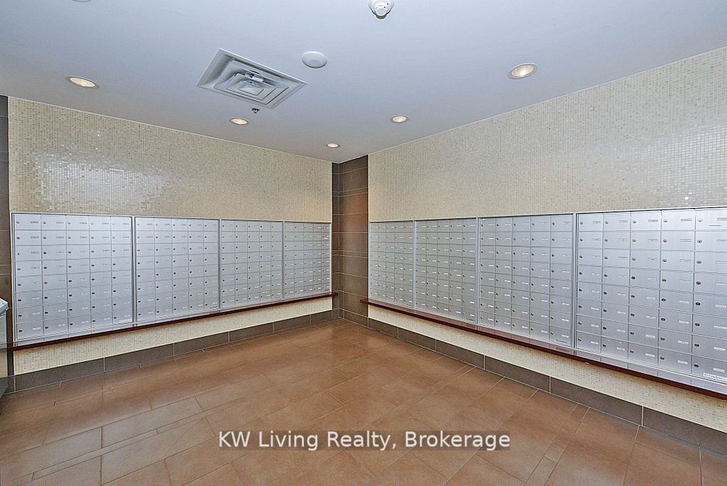 90 Absolute Avenue 1604, Mississauga, ON L4Z 0A3 photo 4