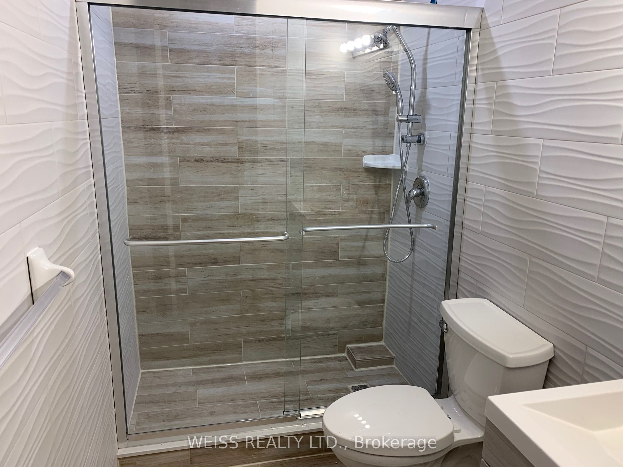 330 Marlee Avenue 2nd Flr, Toronto, ON M6B 3H8 photo 5