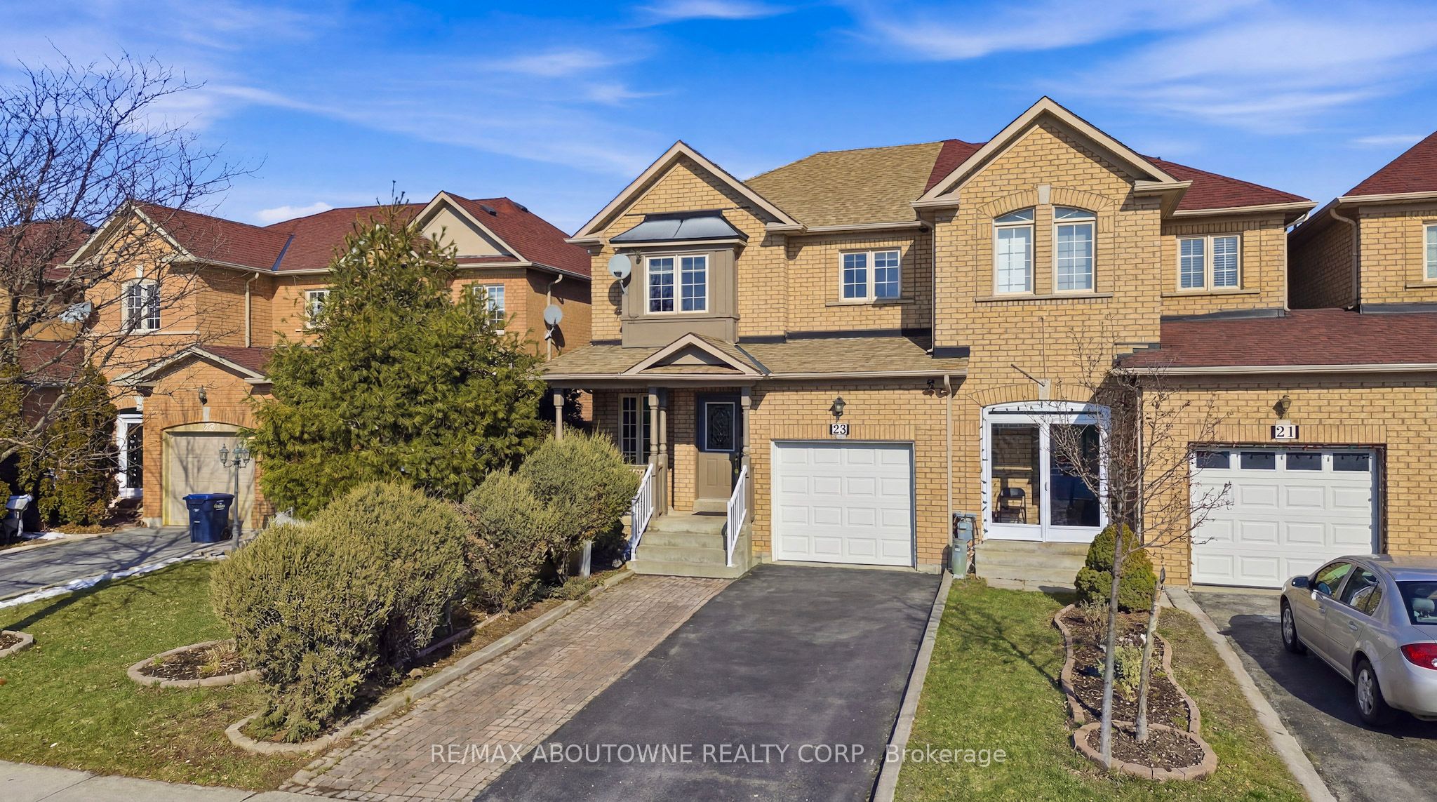 23 Arabia Gate, Brampton, ON L6R 2N9