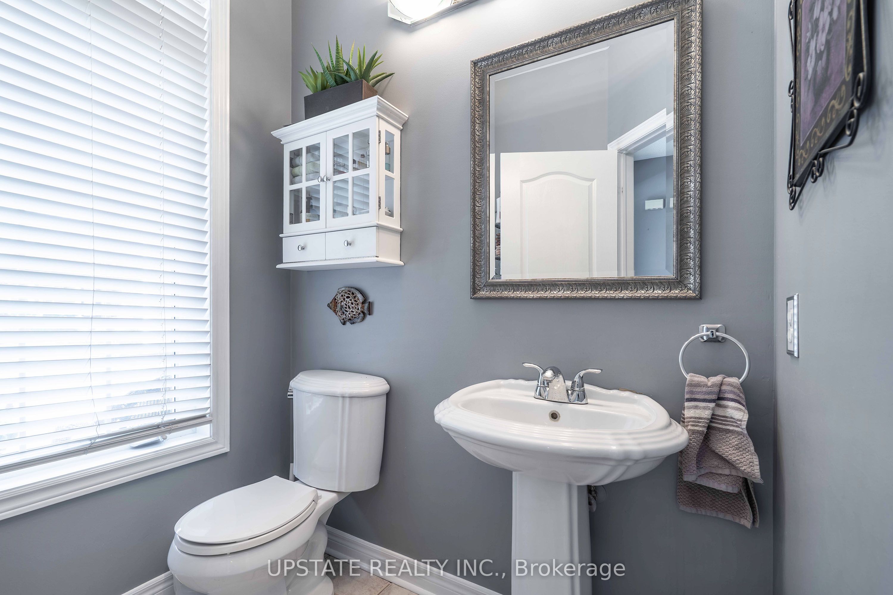 29 Blaketon Court, Brampton, ON L6P 1K7 photo 4