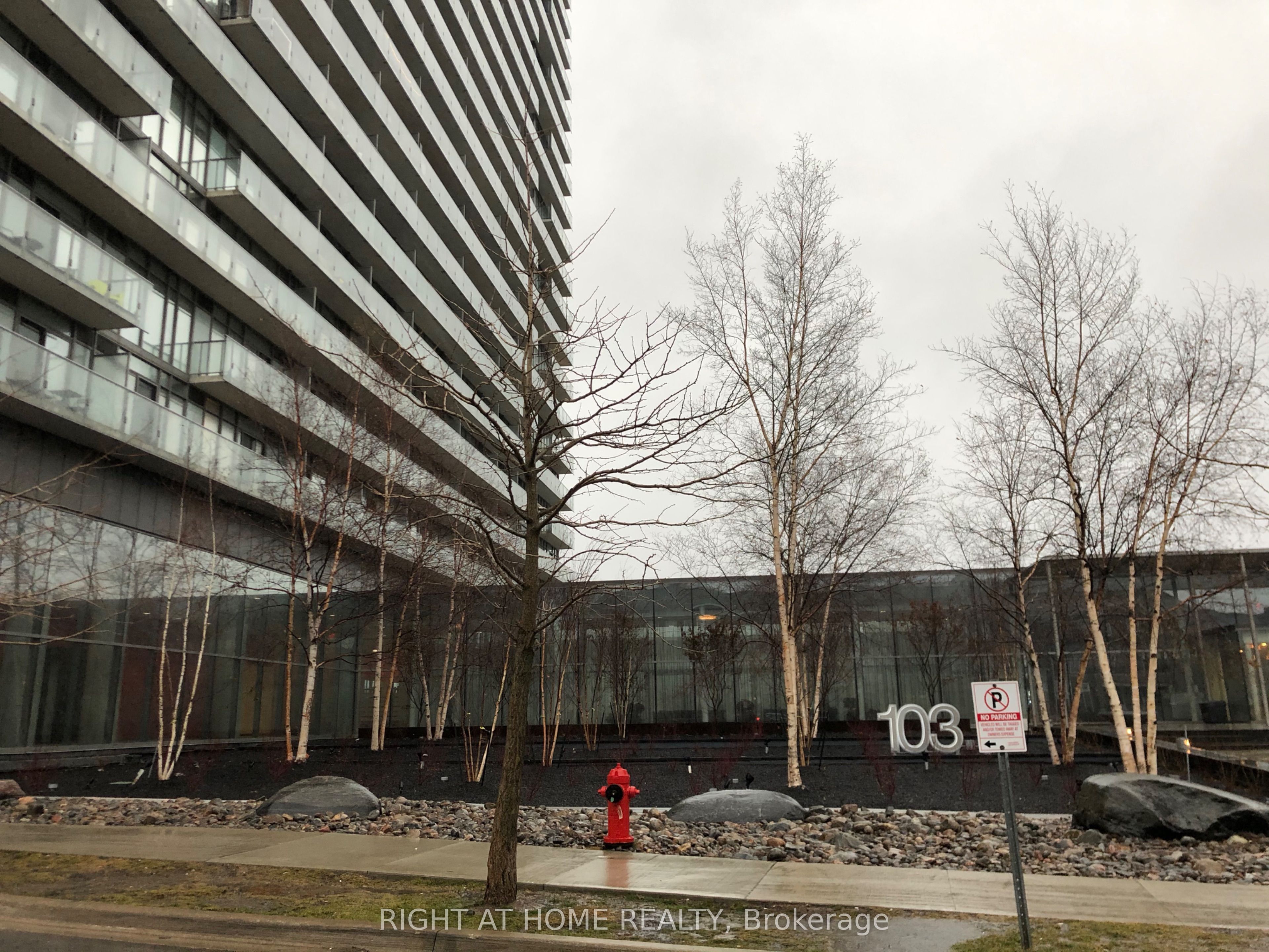 103 The Queensway N/A 715, Toronto, ON M6S 5B3