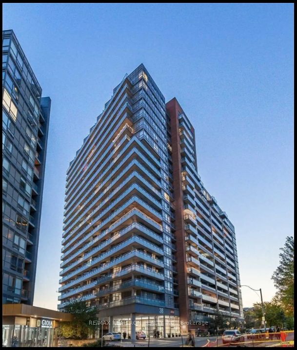 38 Joe Shuster Way 2010, Toronto, ON M6K 0A5