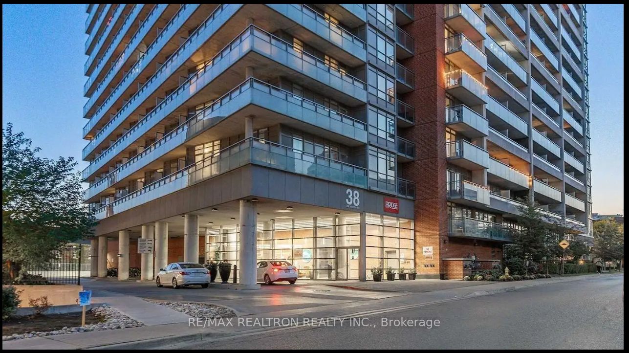 38 Joe Shuster Way 2010, Toronto, ON M6K 0A5 photo 2