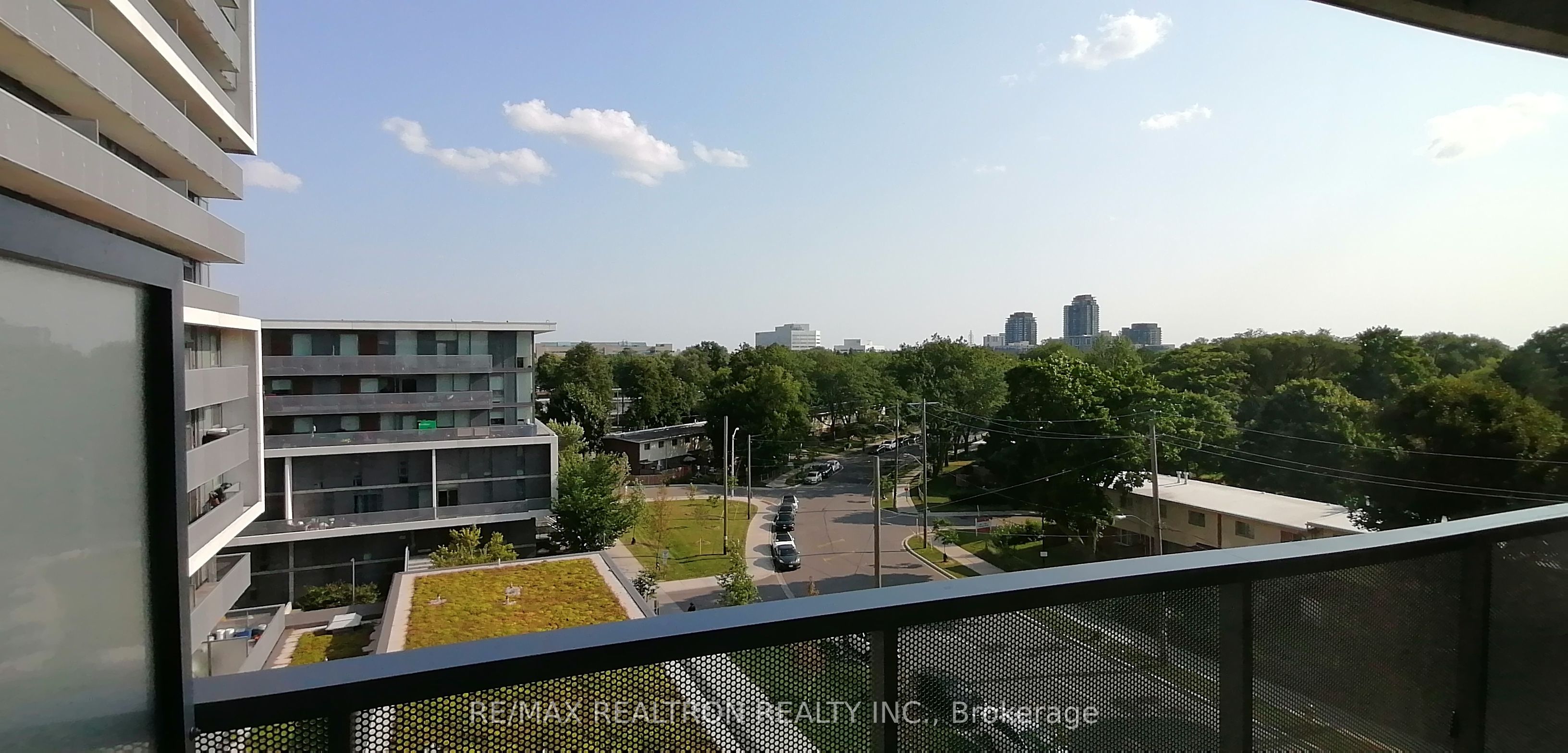 160 Flemington Road 715, Toronto, ON M6A 0A9 photo 2