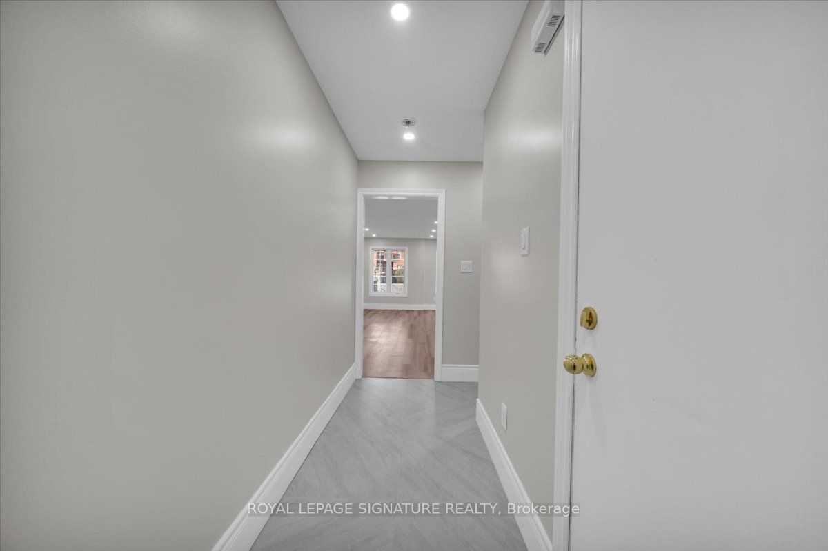 6950 Tenth Line W 29, Mississauga, ON L5N 6Y1 photo 4