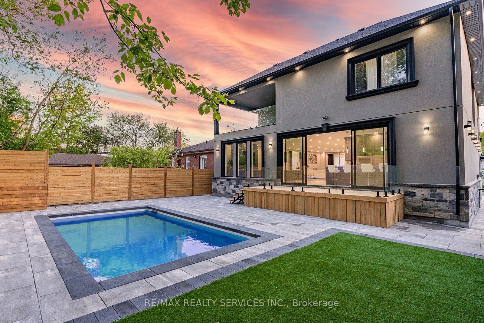 3 Bonnyview Drive, Toronto, ON M8Y 3G5 photo 3