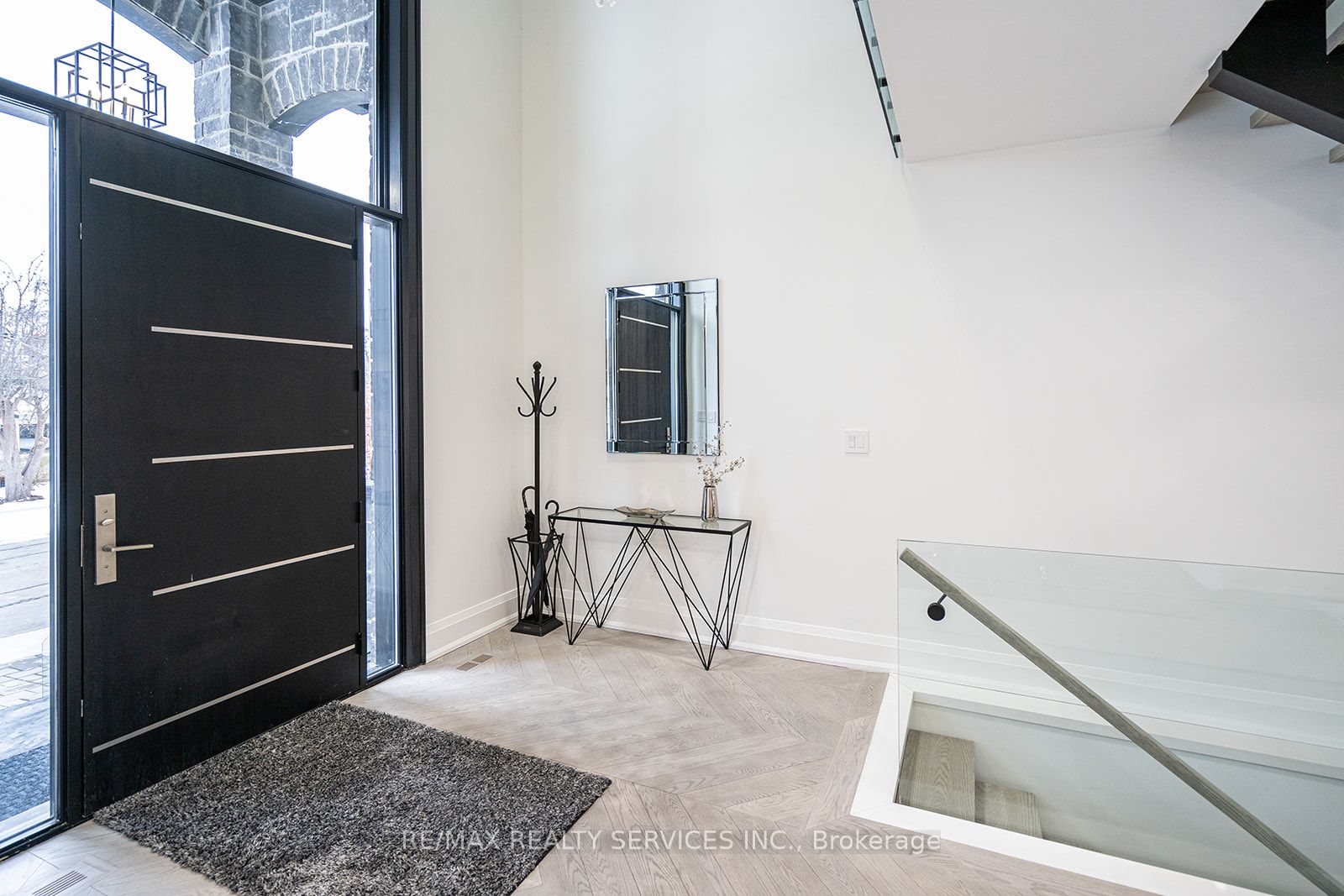 3 Bonnyview Drive, Toronto, ON M8Y 3G5 photo 5