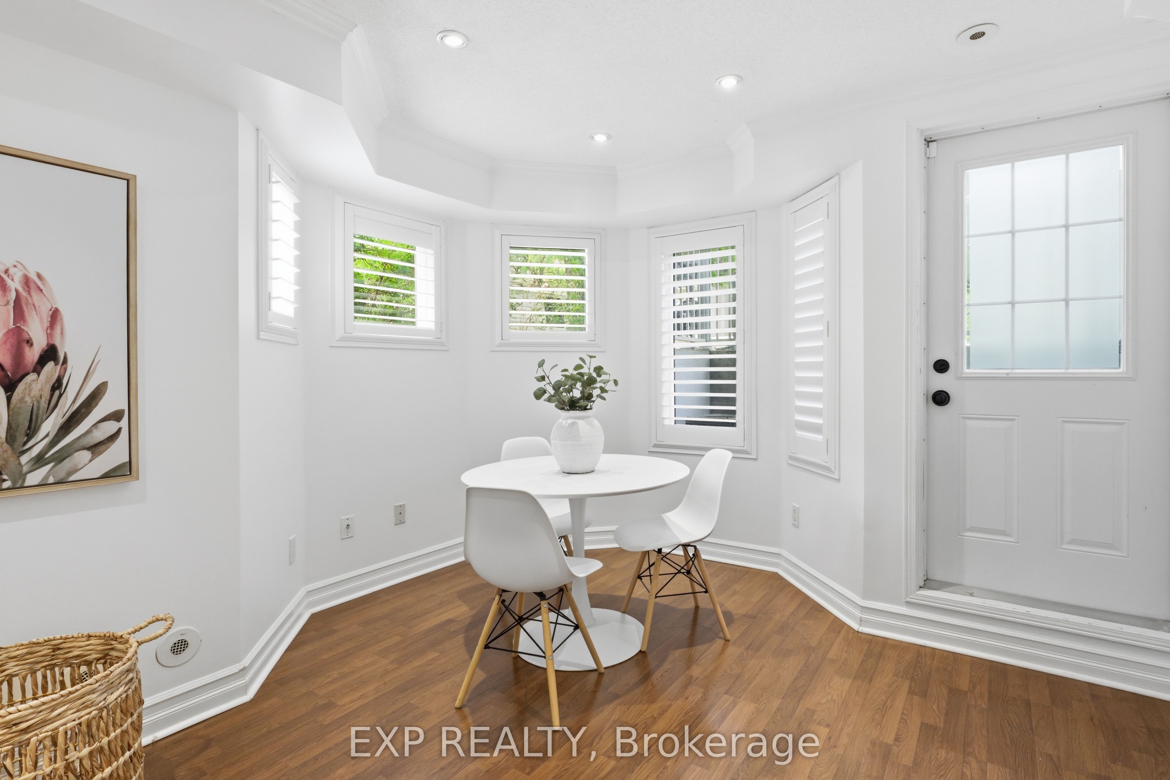 31 Foundry Avenue 29, Toronto, ON M6H 4K7 photo 3