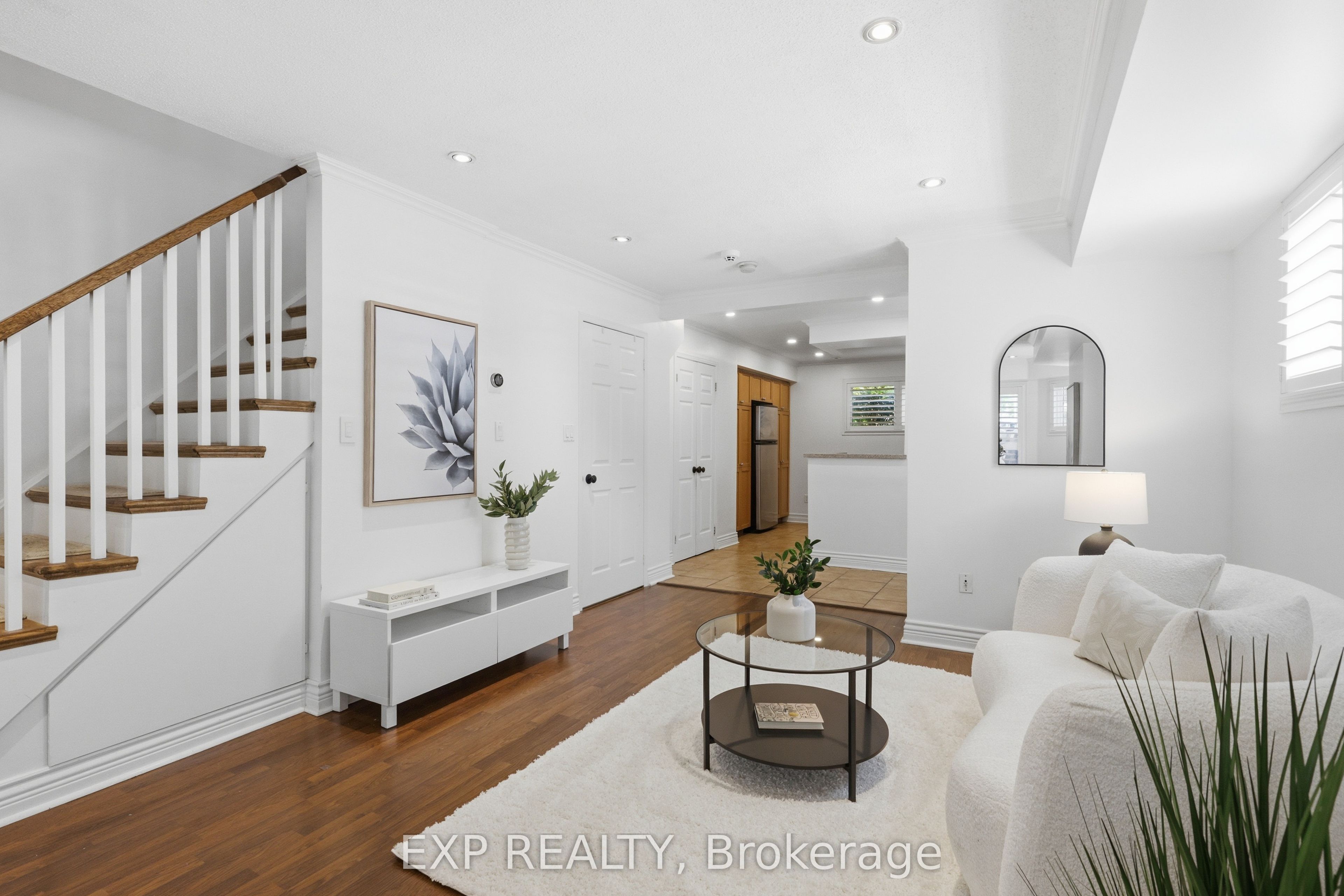31 Foundry Avenue 29, Toronto, ON M6H 4K7 photo 5