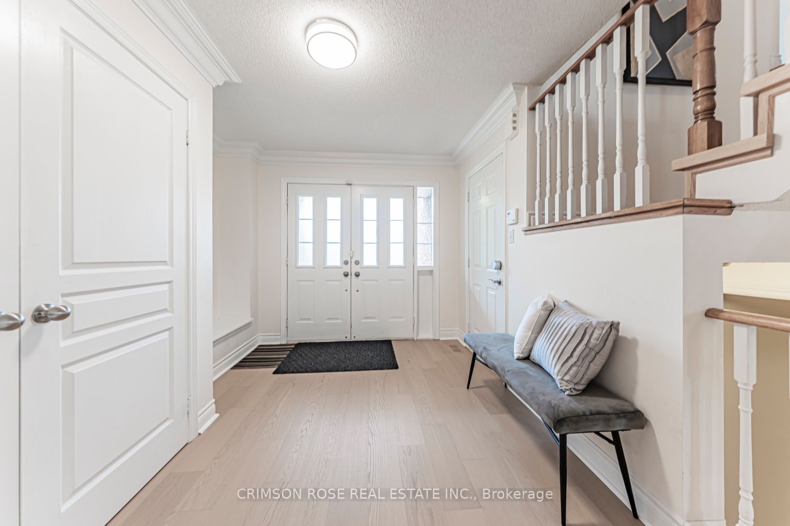 489 Ravineview Way, Oakville, ON L6H 6T1 photo 3