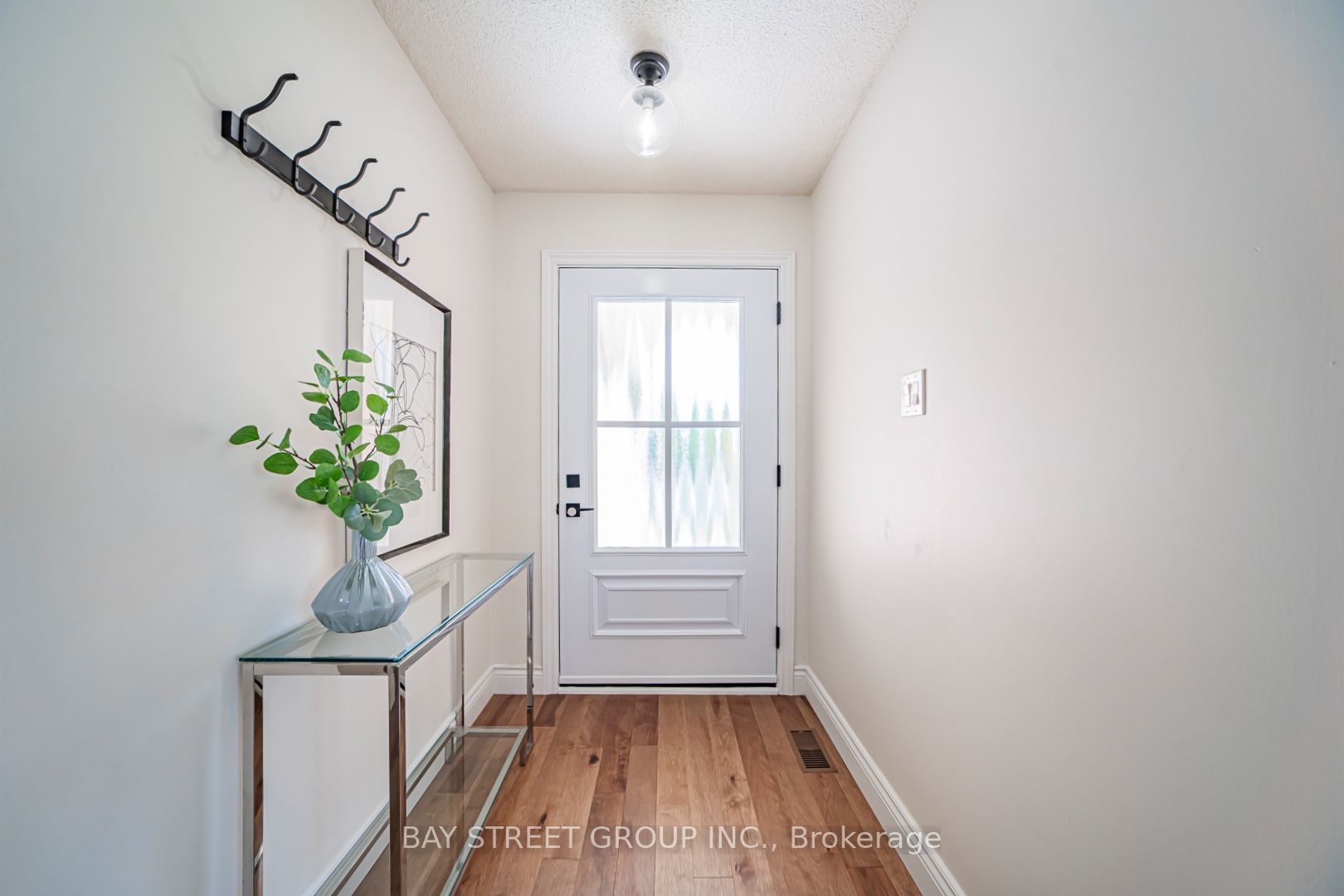 29 Roslo Court, Oakville, ON L6H 4S1 photo 2