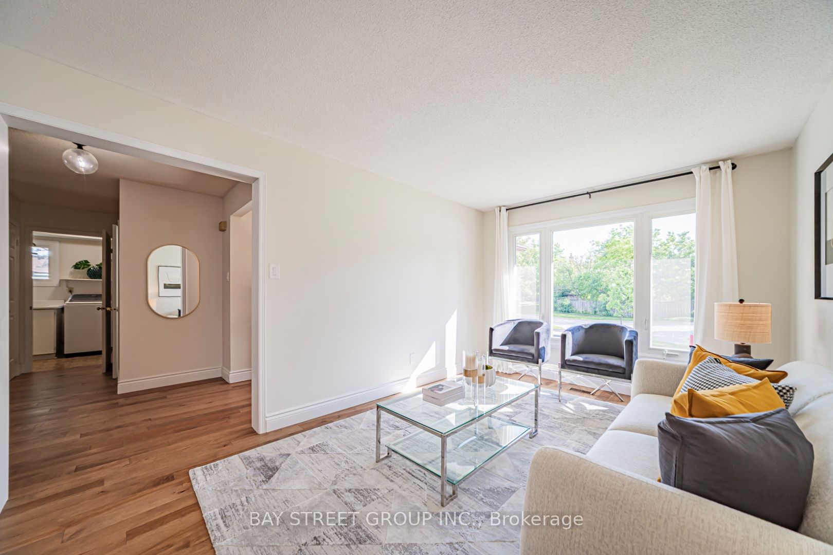 29 Roslo Court, Oakville, ON L6H 4S1 photo 5
