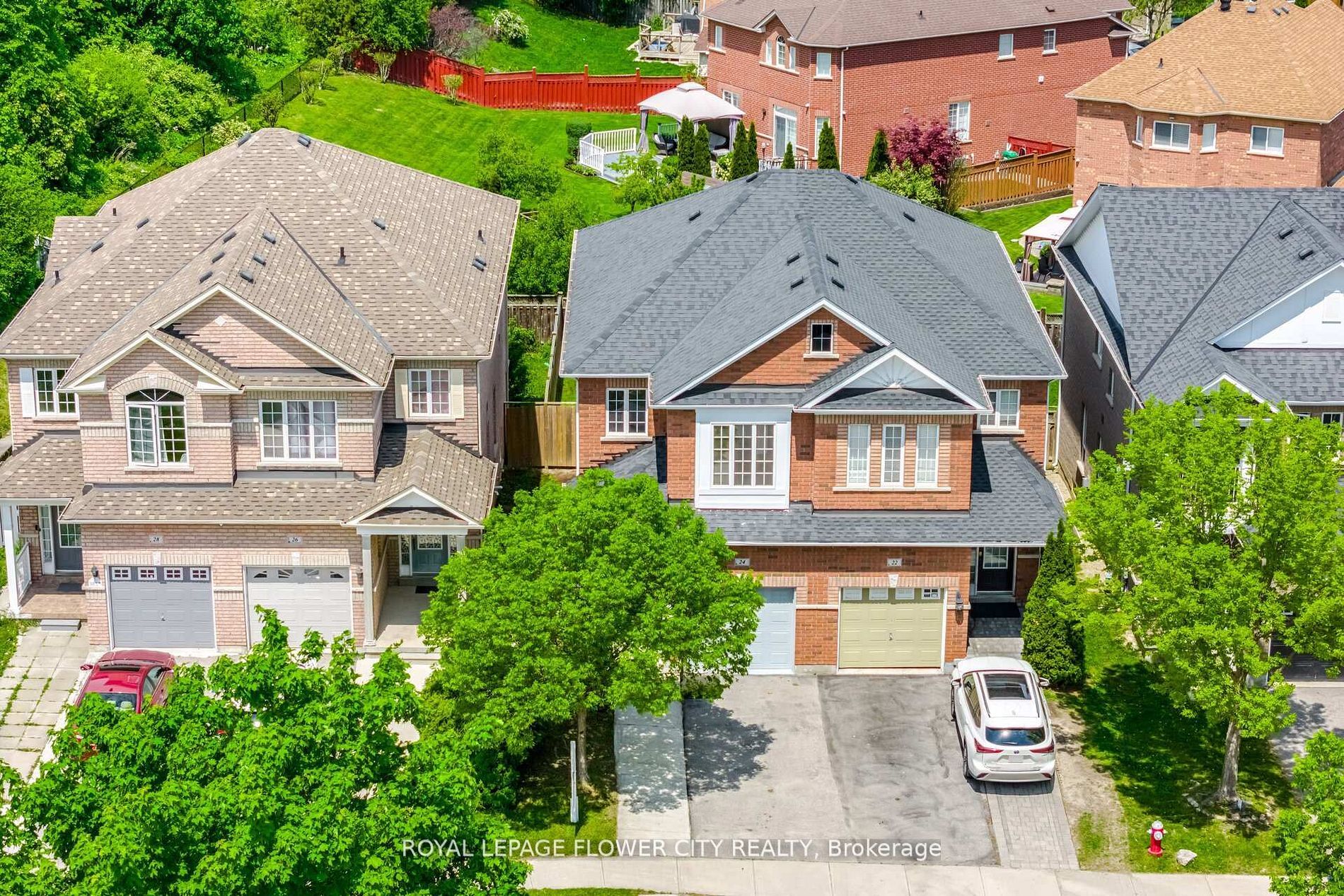 24 Martree Crescent, Brampton, ON L6V 4R3 photo 2