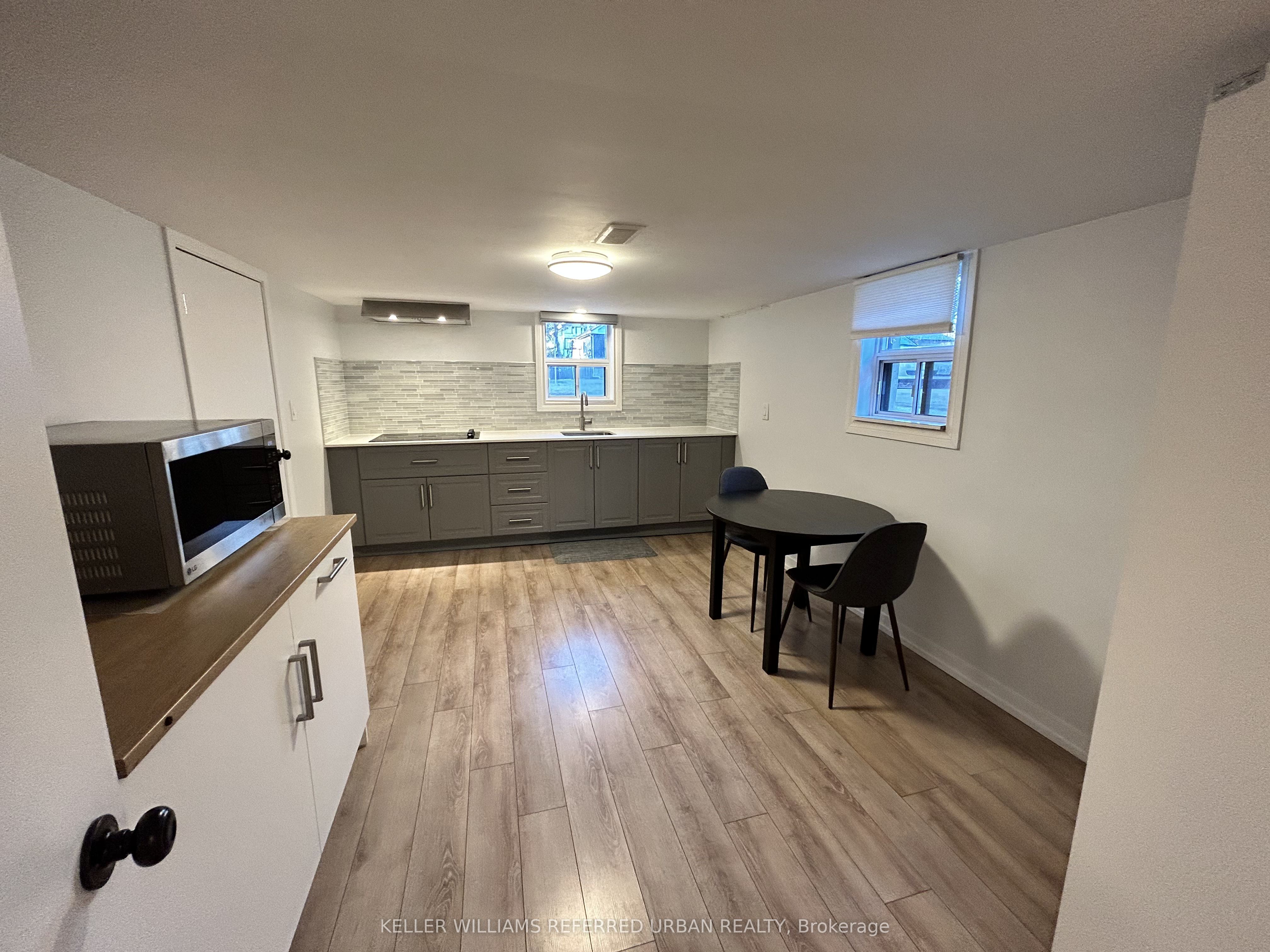 7 Ashmore Avenue Lower, Toronto, ON M8Z 4C5