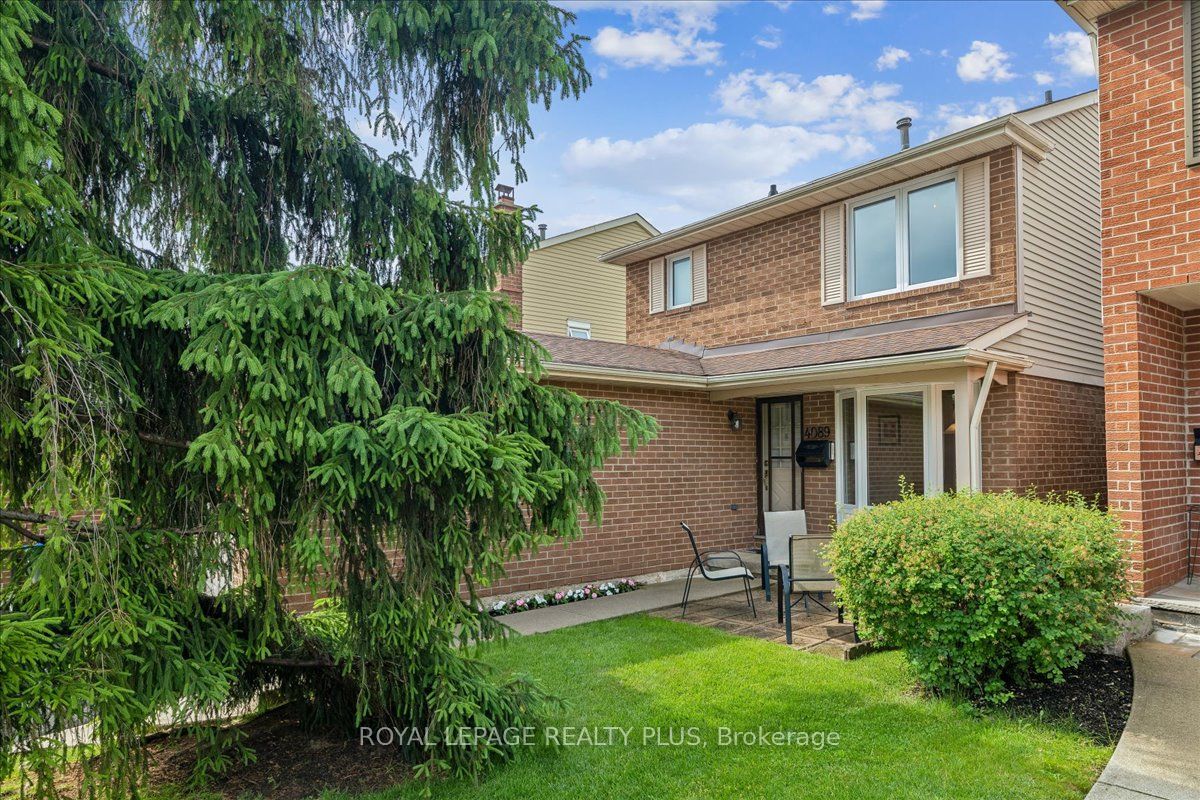 4089 Stonemason Crescent, Mississauga, ON L5L 2Z6 photo 3