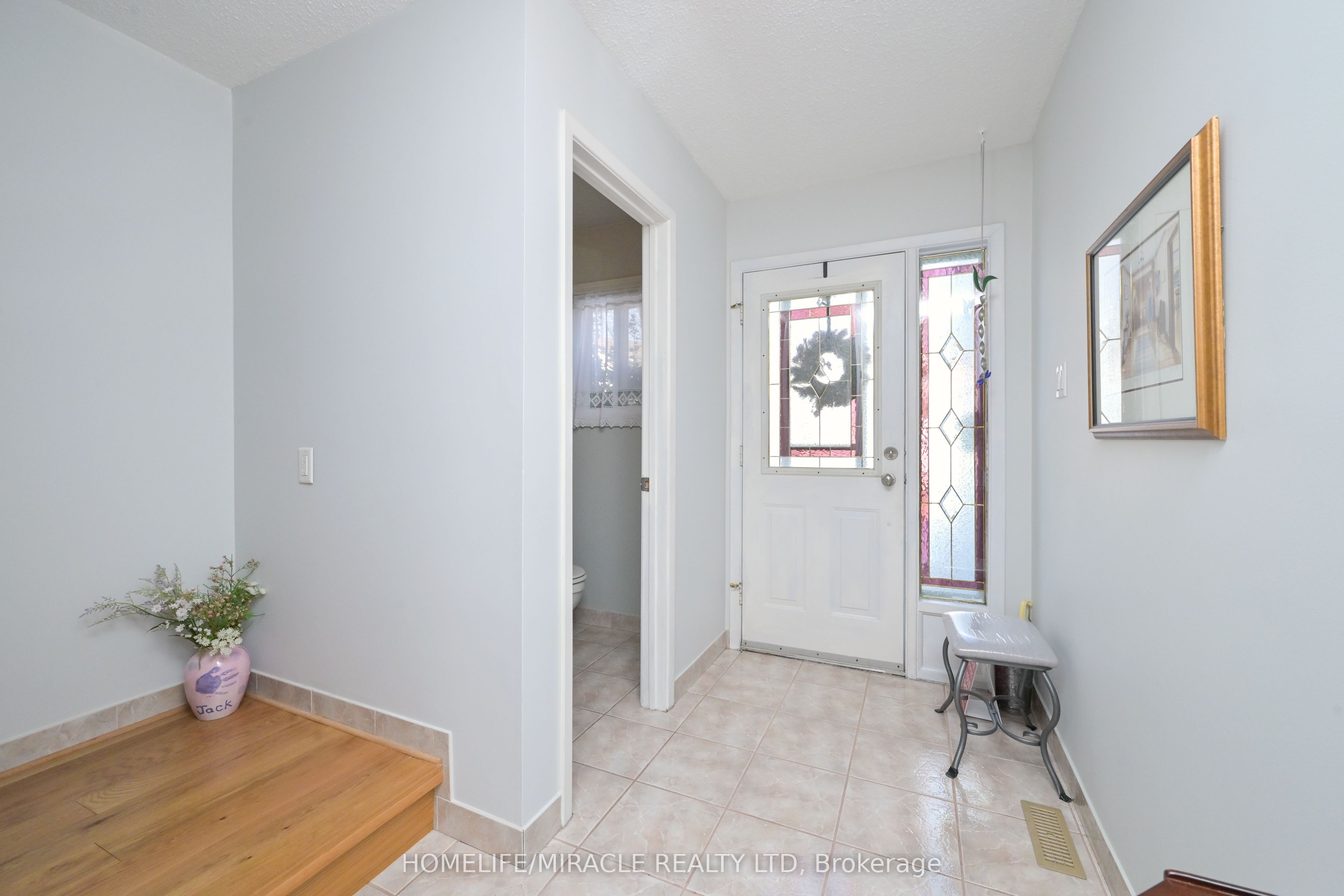 121 Falconer Drive 27, Mississauga, ON L5N 2K8 photo 3