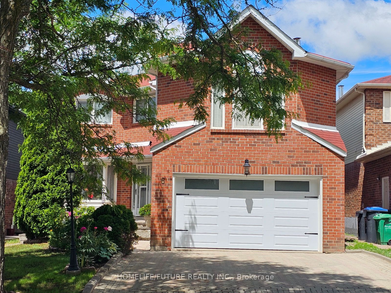 6 Cousins Court, Brampton, ON L6Y 3K6